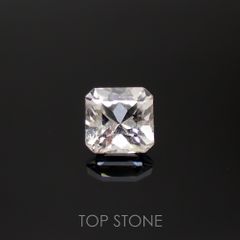 フェナカイト(宝石名フェナカイト)マダガスカル産 0.84ct 識別済[220817212]5.4x5.4mm前後