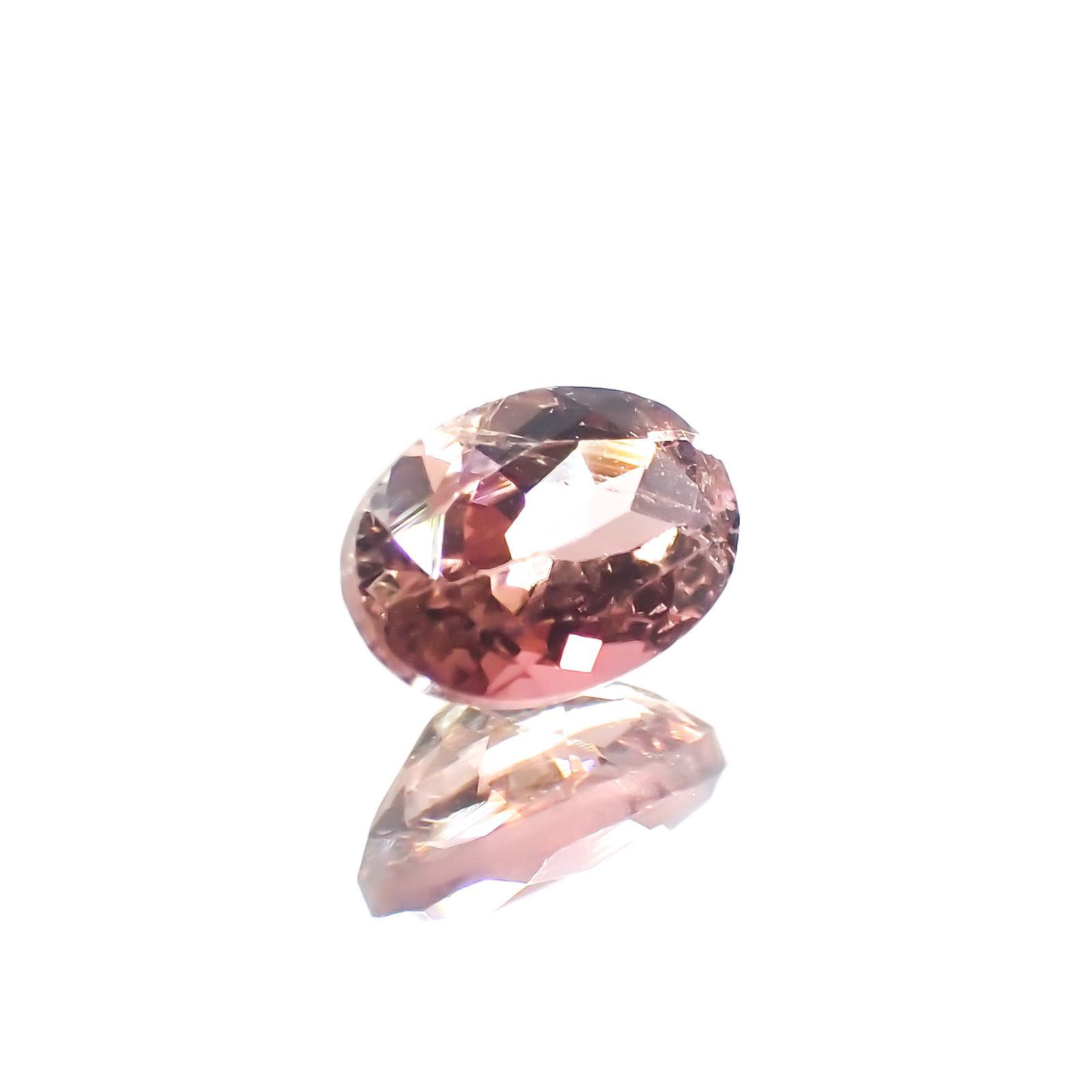 ピンクトルマリン(宝石名ピンク・トルマリン) ブラジル/アフリカ産 0.83ct 識別済[211013559]6.9×4.9mm前後