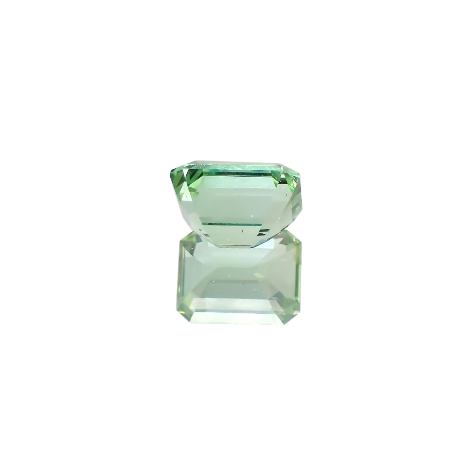 ミントトルマリン(宝石名グリーン・トルマリン) ルワンダ産 1.24ct 識別済[21029992]6.7×5.2mm前後