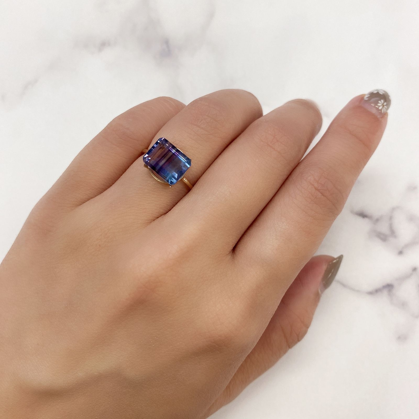 バイカラーフローライト ブラジル産 ルース 4.31ct[210913219]10×7.8mm前後