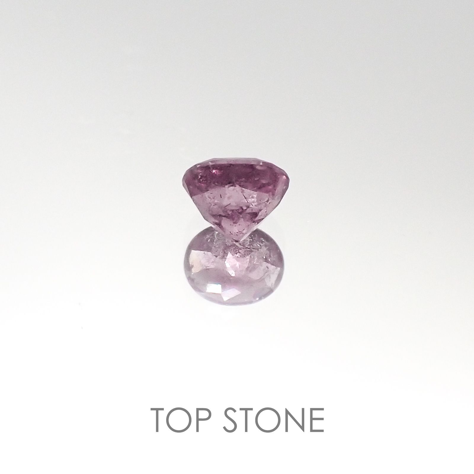 カラーチェンジマラヤガーネット (パイロープ/スペサタイト) タンザニア産 ルース 0.32ct[20085135]4×3.3mm前後