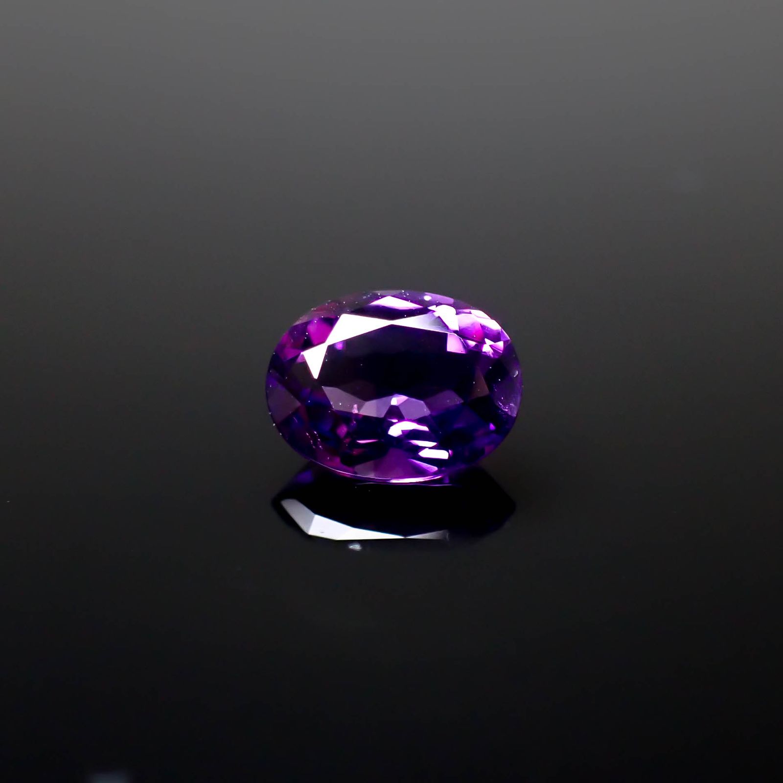 カラーシフトアメジスト ブラジル/ウルグアイ産 1.24ct [250530326]8.3x6.3mm前後