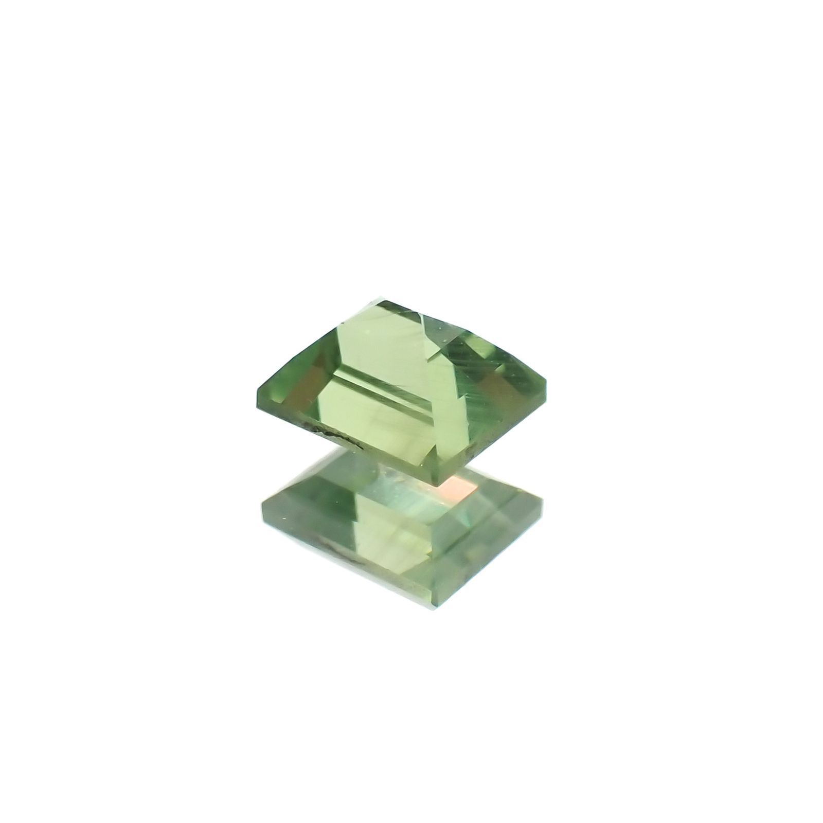 デマントイドガーネット ロシア産 0.39ct [220917680]4.1x3.3mm前後