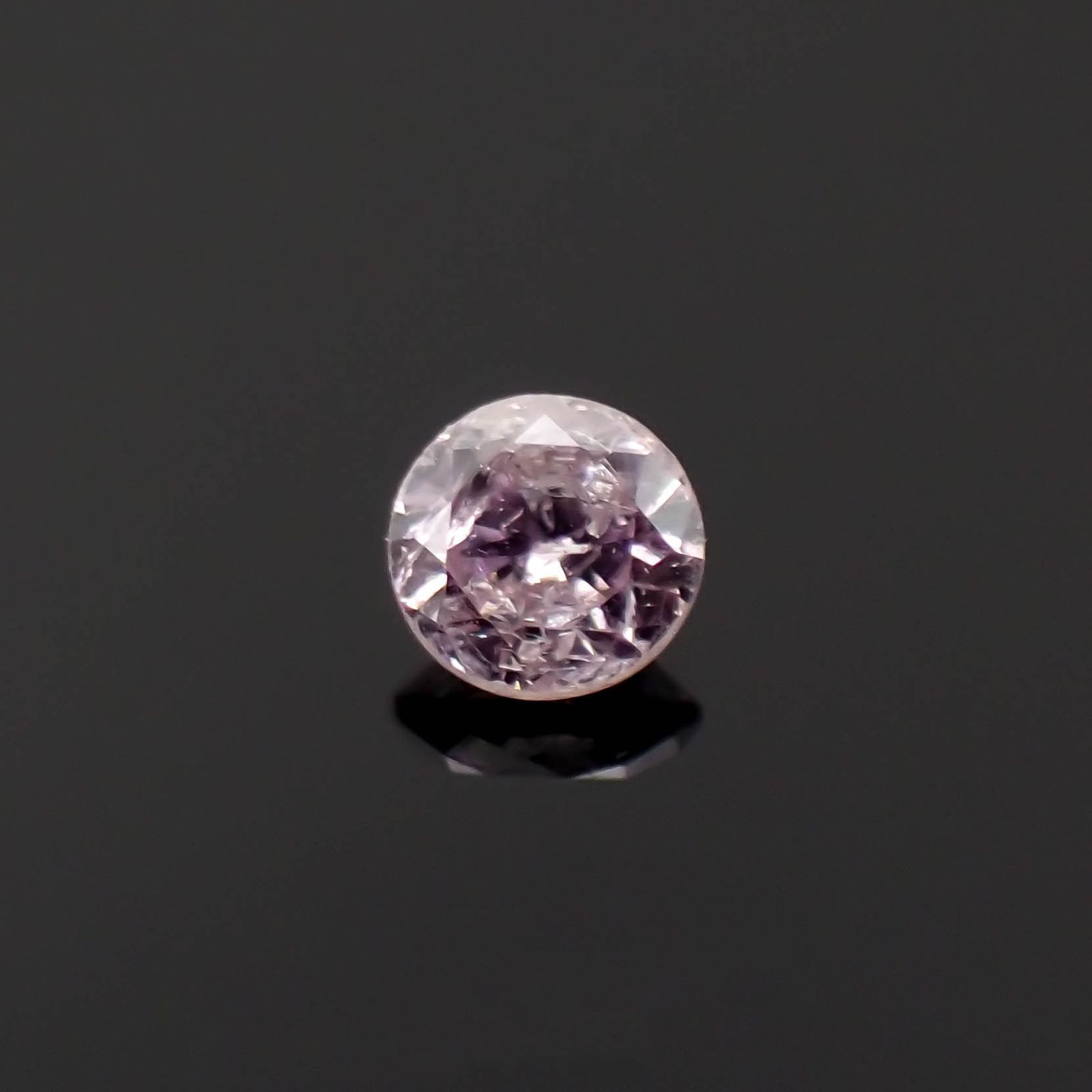 ピンクダイヤモンド(宝石名ダイアモンド I-2/FANCY LIGHT PURPLISH PINK) 0.042ct ソ付(CGL)[230120142]2.06x2.12mm前後