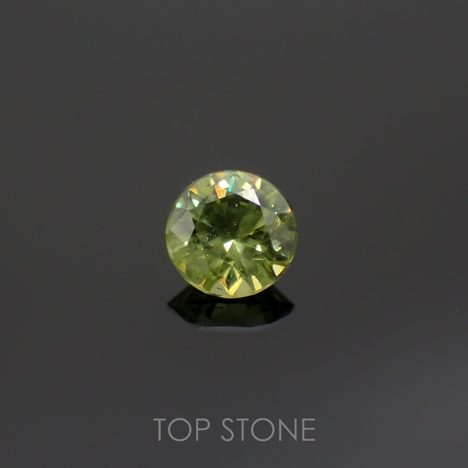デマントイドガーネット(宝石名デマントイド・ガーネット)ロシア産 0.26ct 識別済[220616527]3.9x3.9mm前後