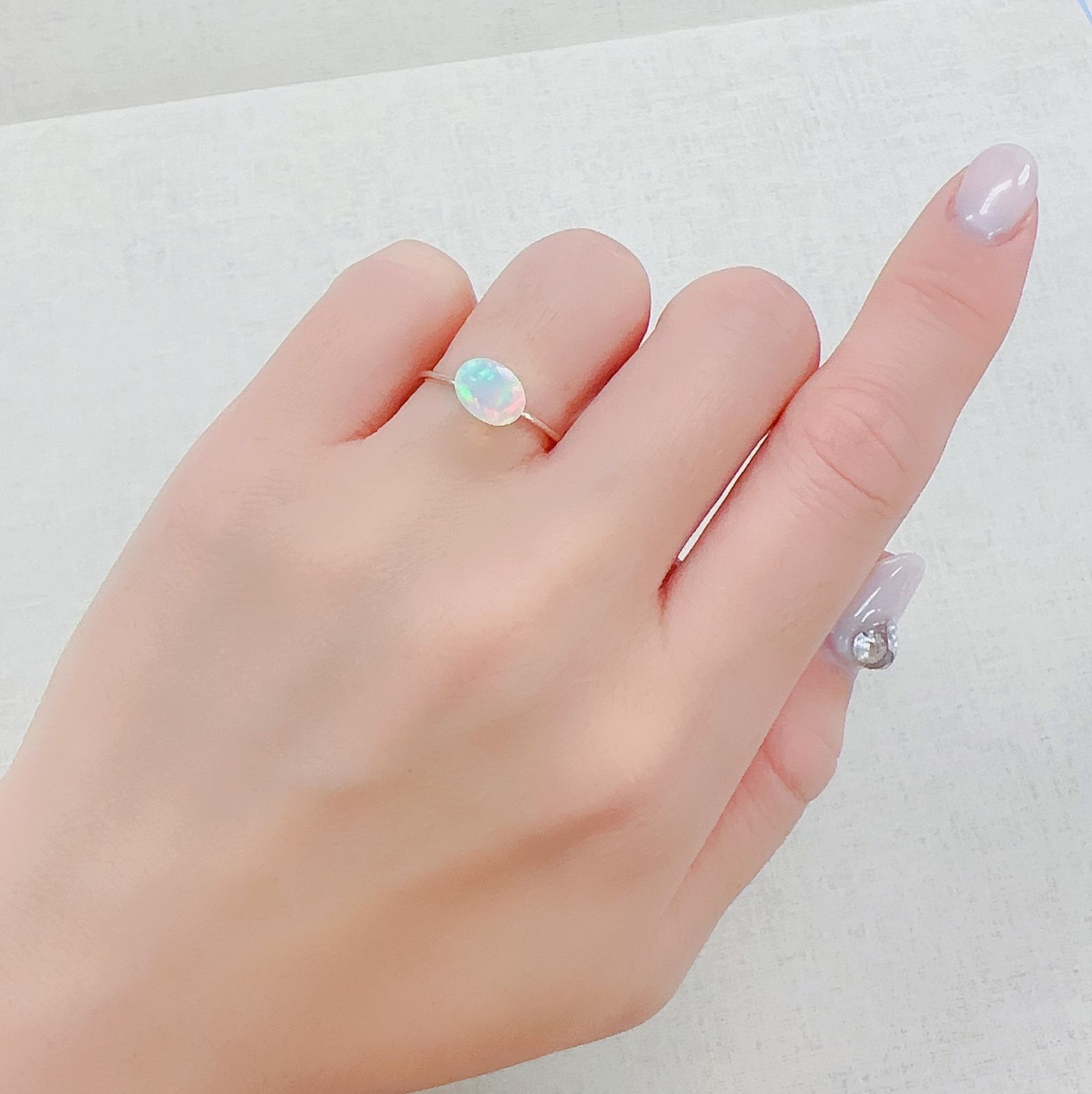 エチオピアオパール エチオピア産 0.67ct[230421408]7.9x6mm前後