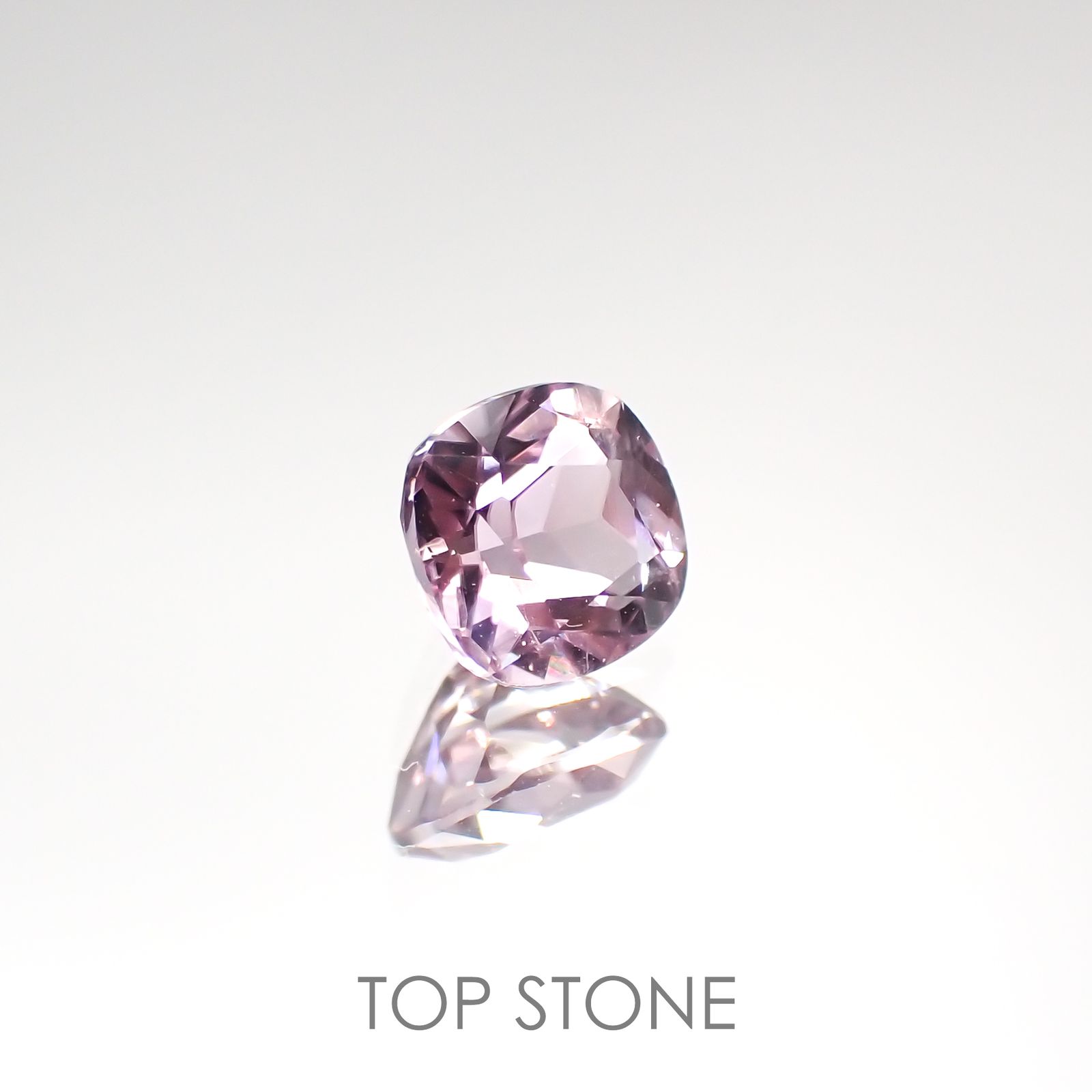 ピンクダイアスポア(宝石名ダイアスポア) アフガニスタン産 0.732ct ソ付(日独)[210912423]5.3×5.1mm前後