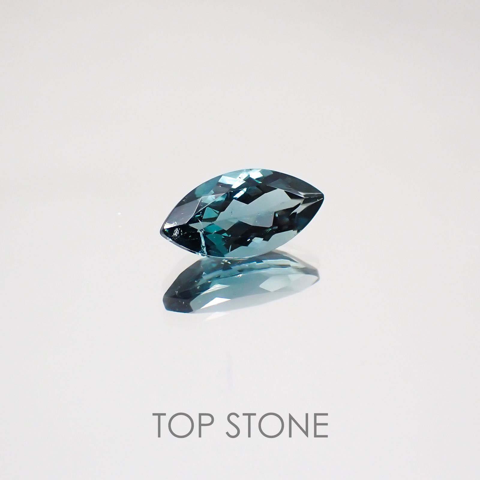 ブルートルマリン ブラジル産 ルース 1.16ct[20128793]10.2×5.1mm前後