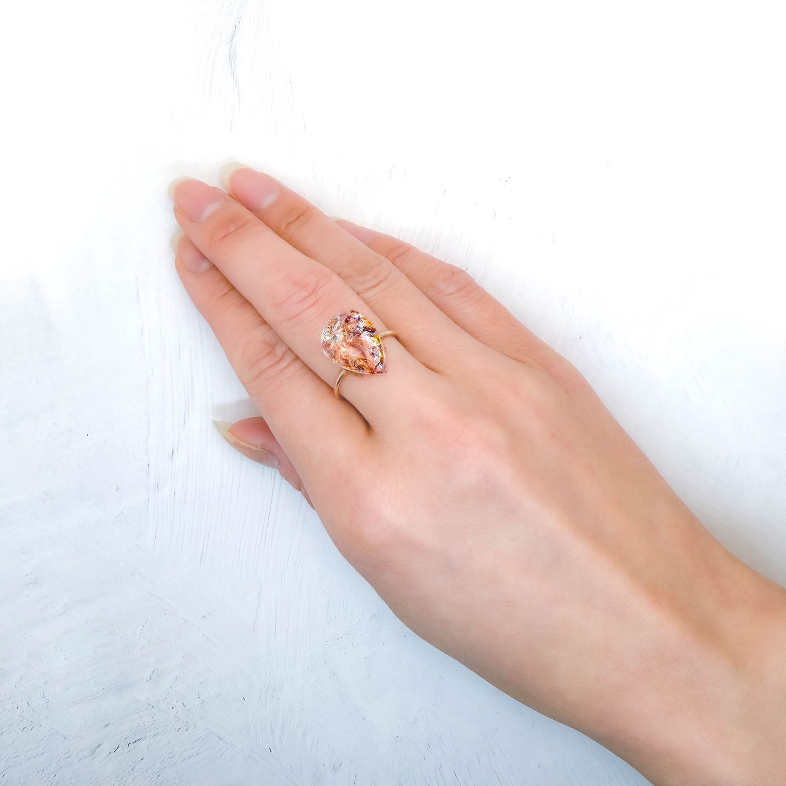 オーロラクォーツ ブラジル産 6.40ct / 15.9x11.4mm前後 [260331887]