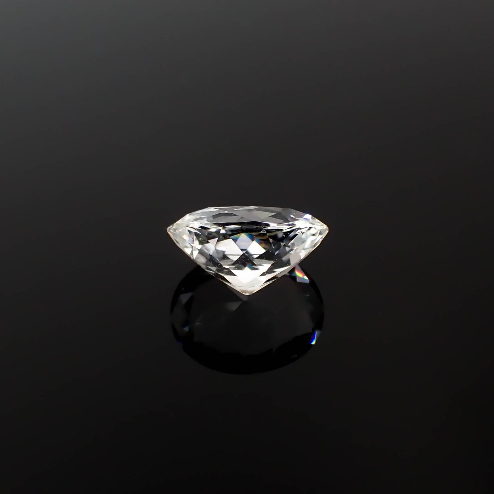 オーソクレース(宝石名ホワイト・オーソクレース)マダガスカル産 2.94ct 識別済[240627999]11x9mm前後