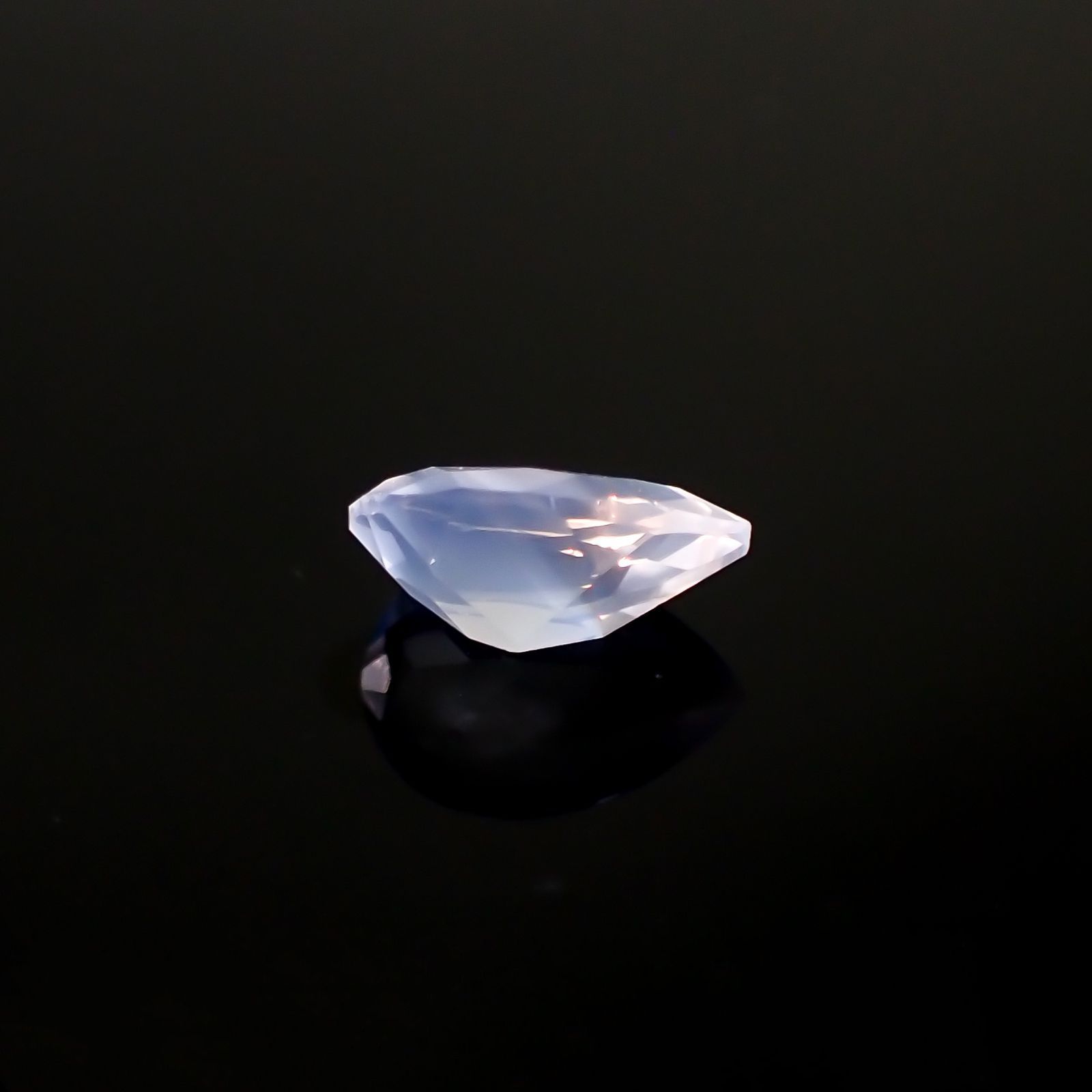 ムーンストーン(宝石名ムーンストーン)インド/スリランカ産 0.53ct 識別済[220515803]7x4.9mm前後