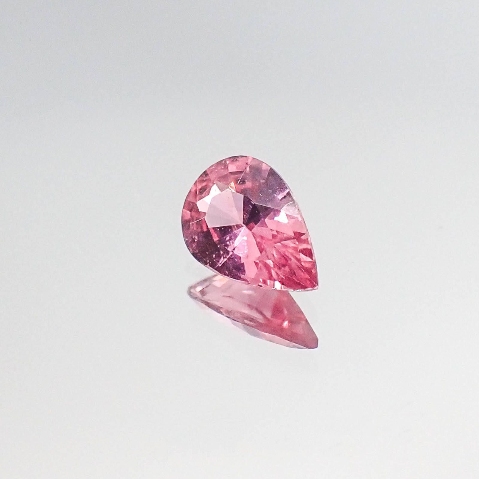 パパラチャサファイア スリランカ産 0.39ct DGL鑑付[20062897]5.8×4.1mm前後