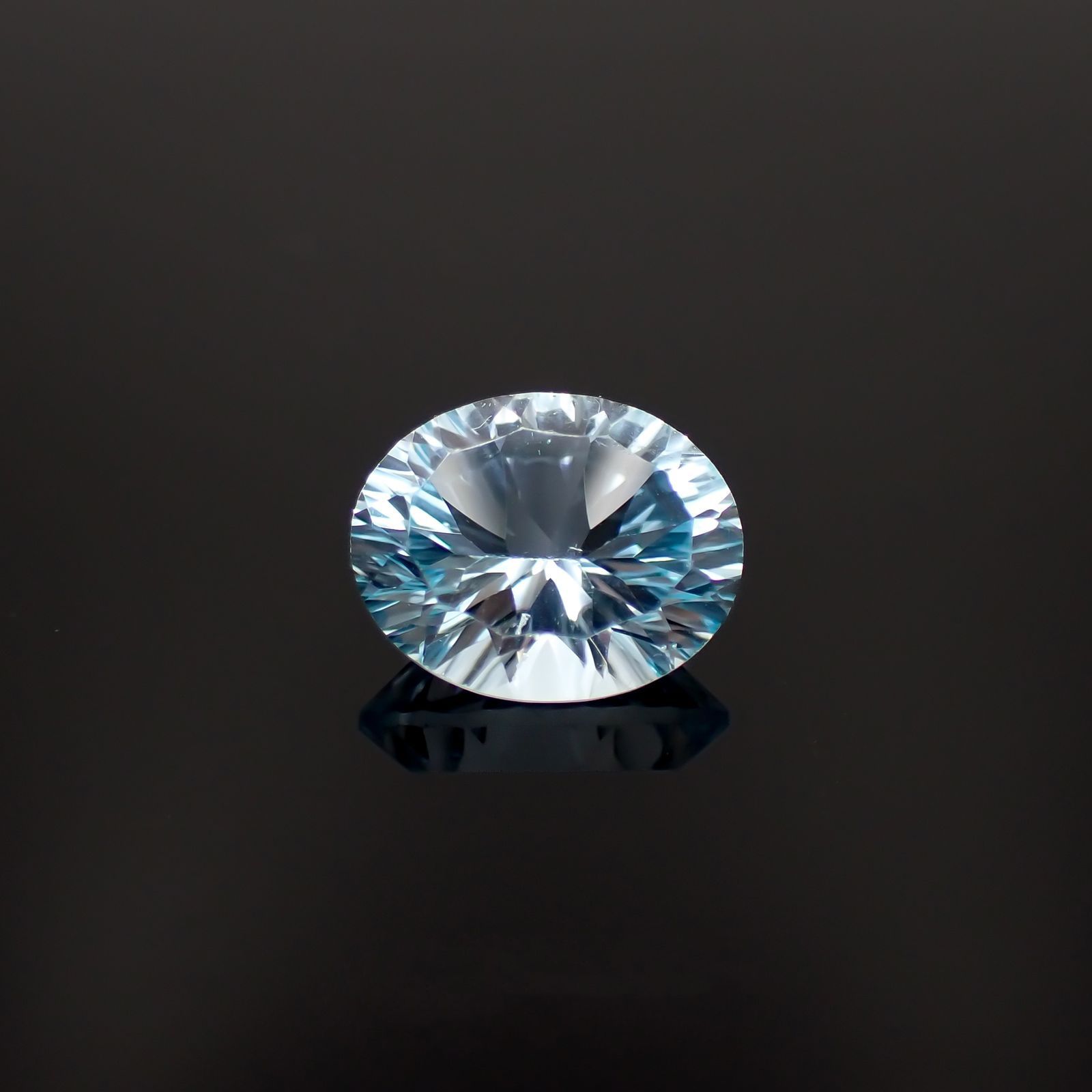 ブルートパーズ ブラジル産 3.14ct[221219346]10.1x8.1mm前後
