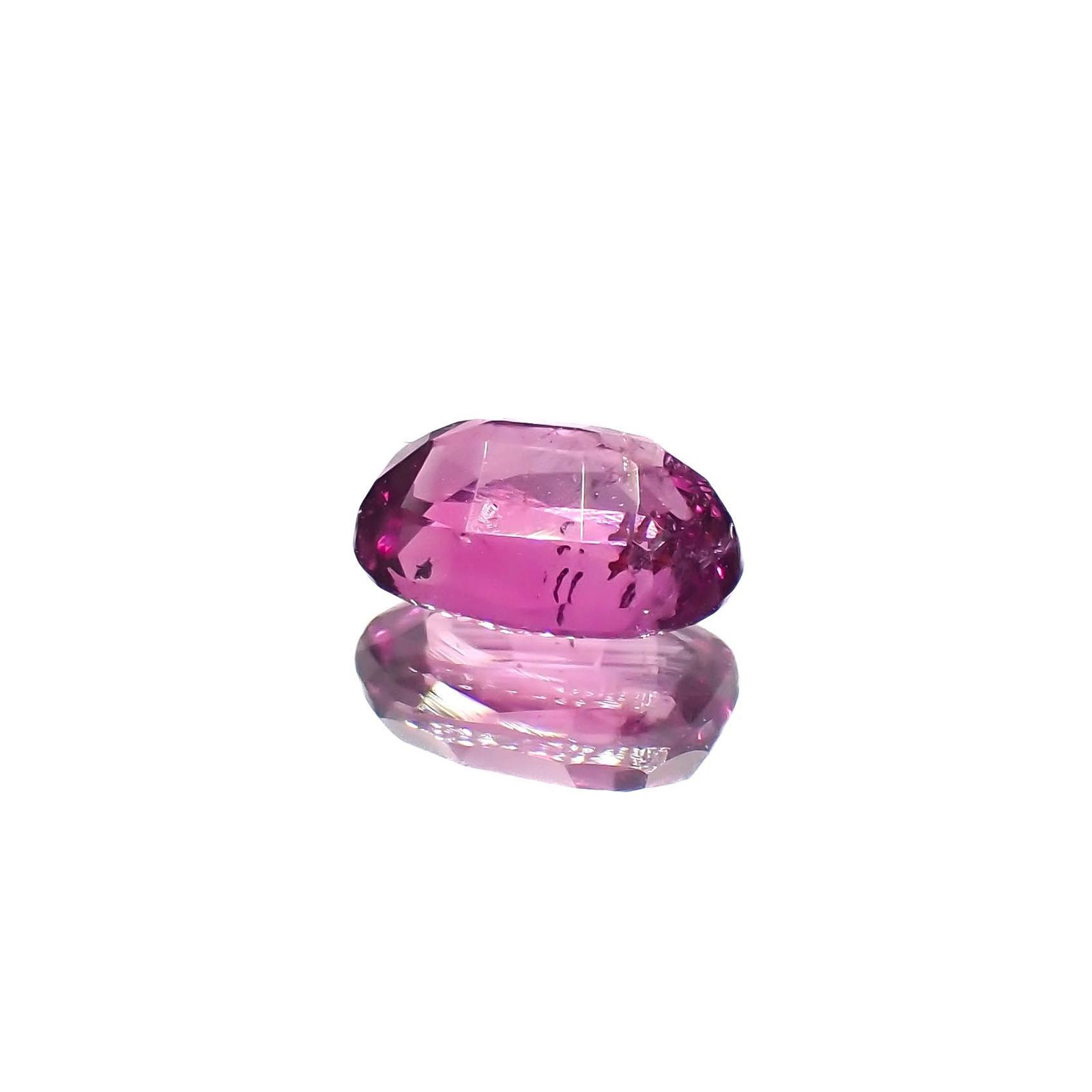 パープルサファイア パキスタン・カシミール産 0.56ct / 5.7x3.9mm前後 [251019864]