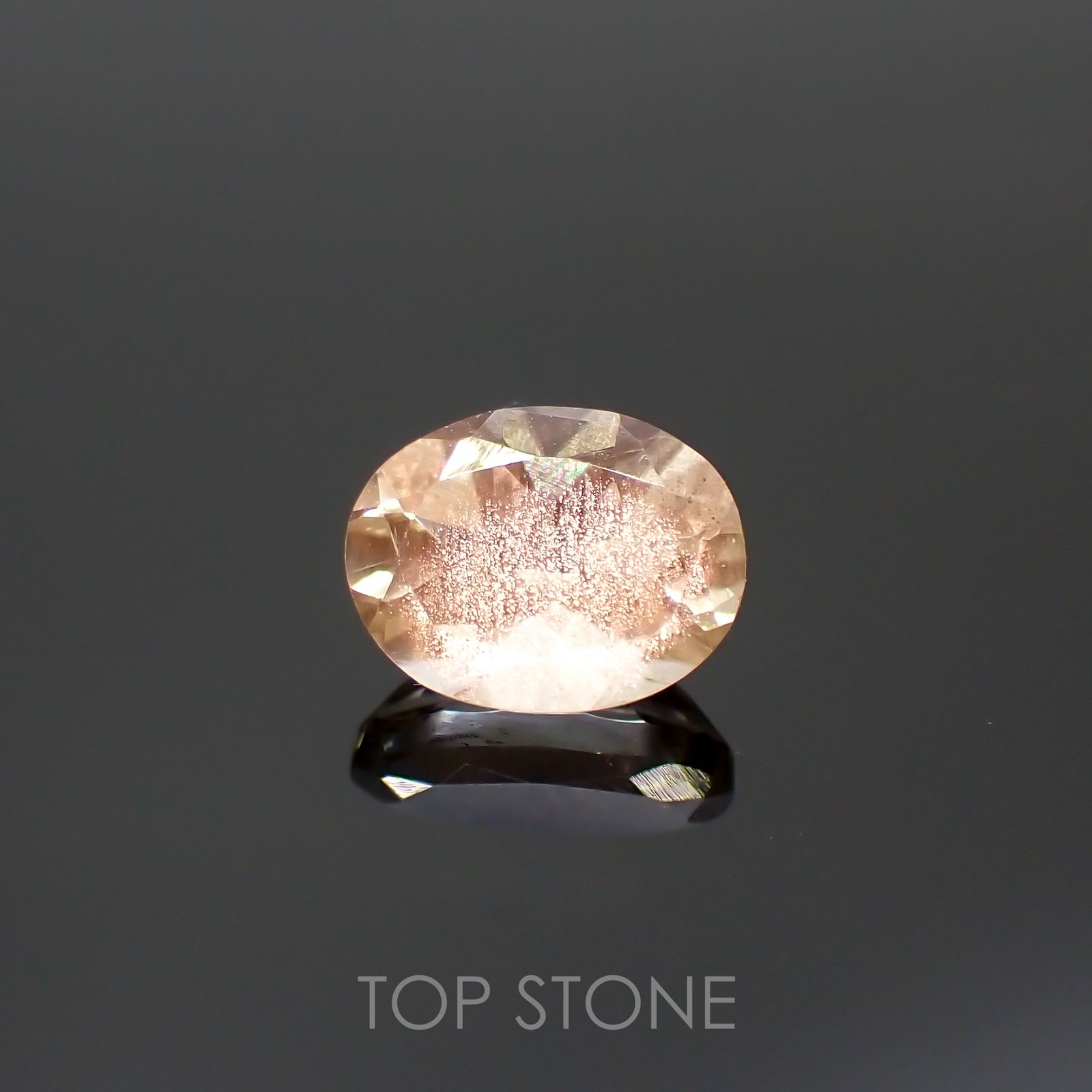 オレゴンサンストーン(宝石名ラブラドライト)アメリカ・オレゴン州産 0.96ct 識別済[220114658]7.3x5.6mm前後
