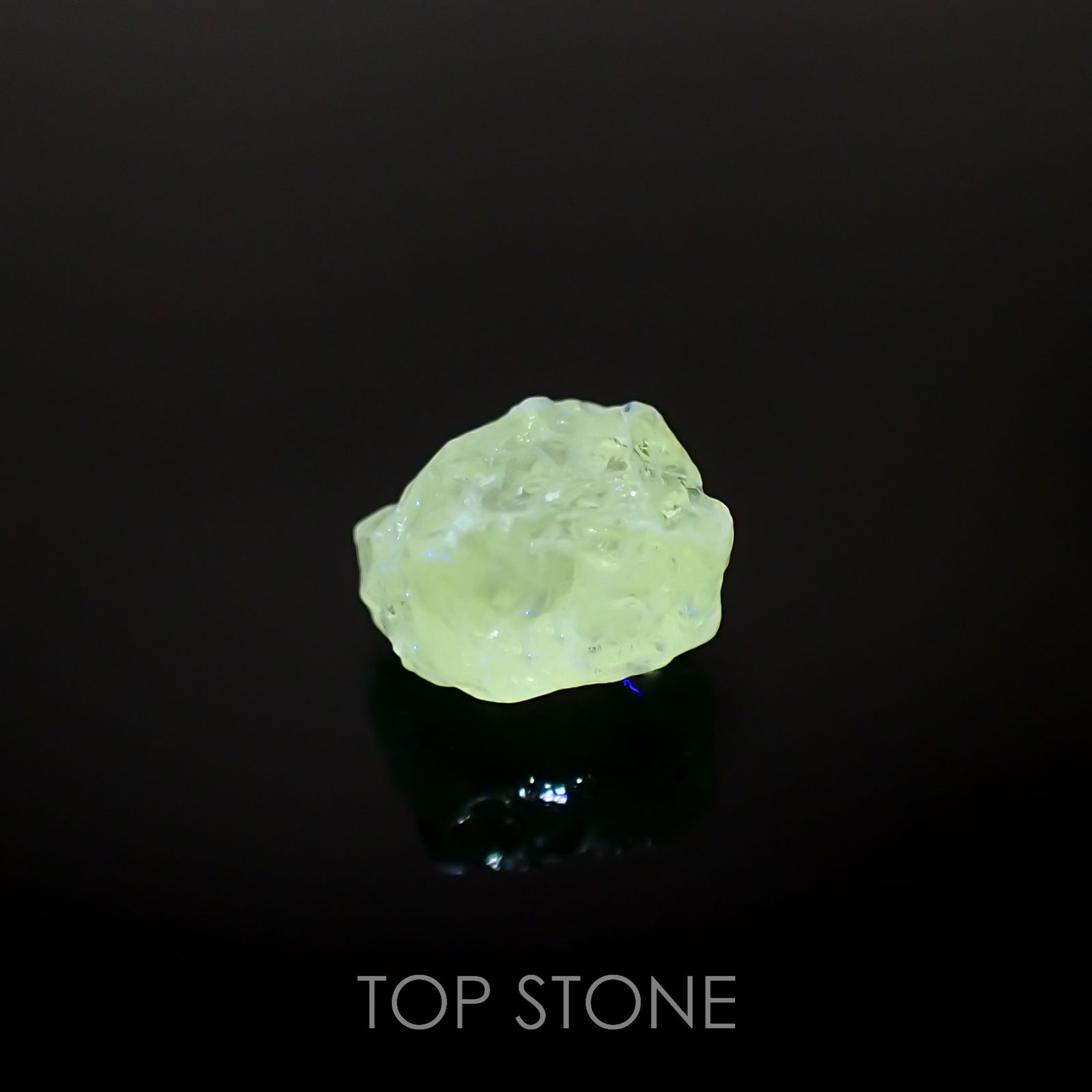 バナジウムコーネルピン原石(宝石名コーネルピン)タンザニア・タンガ州産 1.70ct 識別済[220716912]6.2x6mm前後