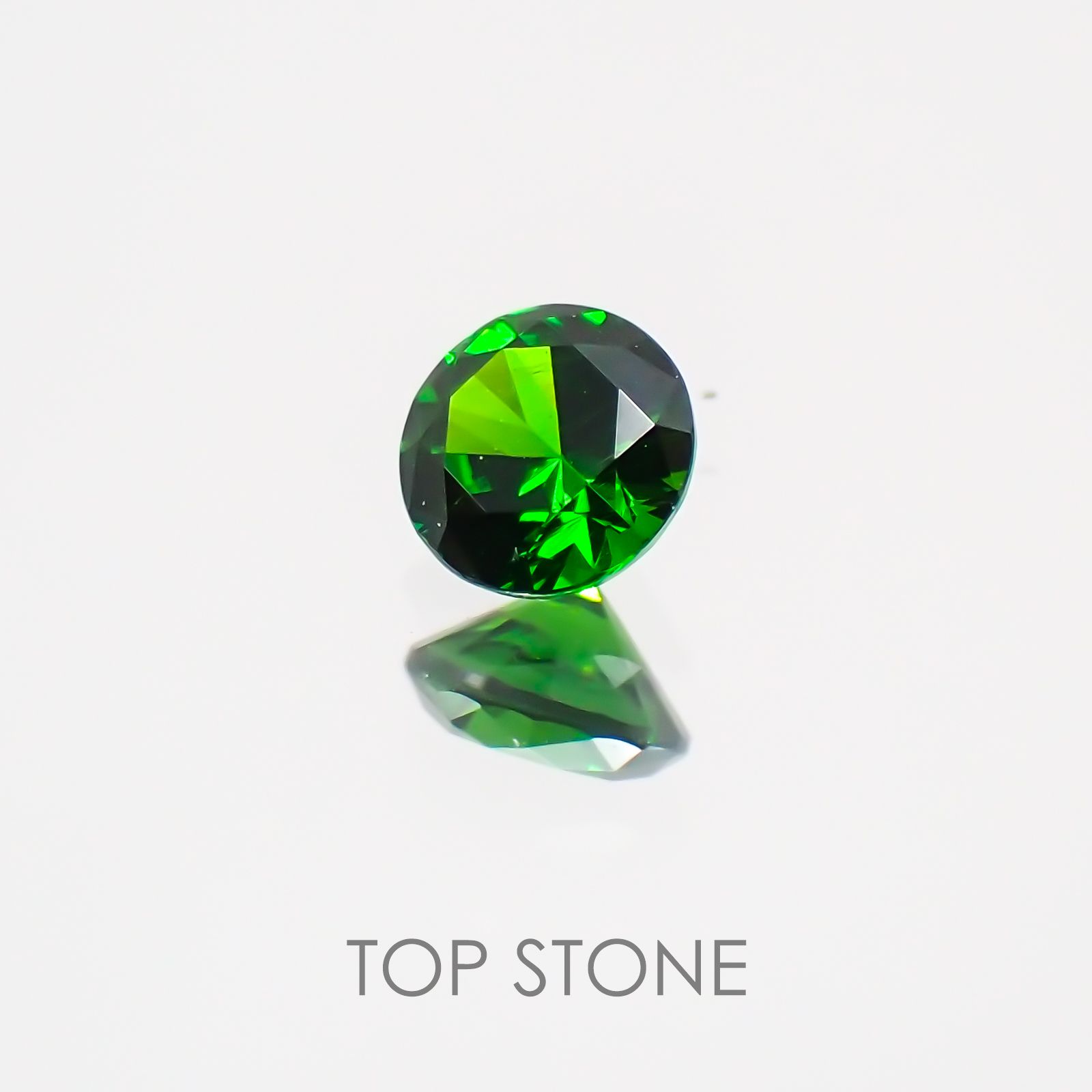 デマントイドガーネット(宝石名デマントイド・ガーネット)ロシア産 0.132ct ソ付(彩珠)[220717100]3x3mm前後