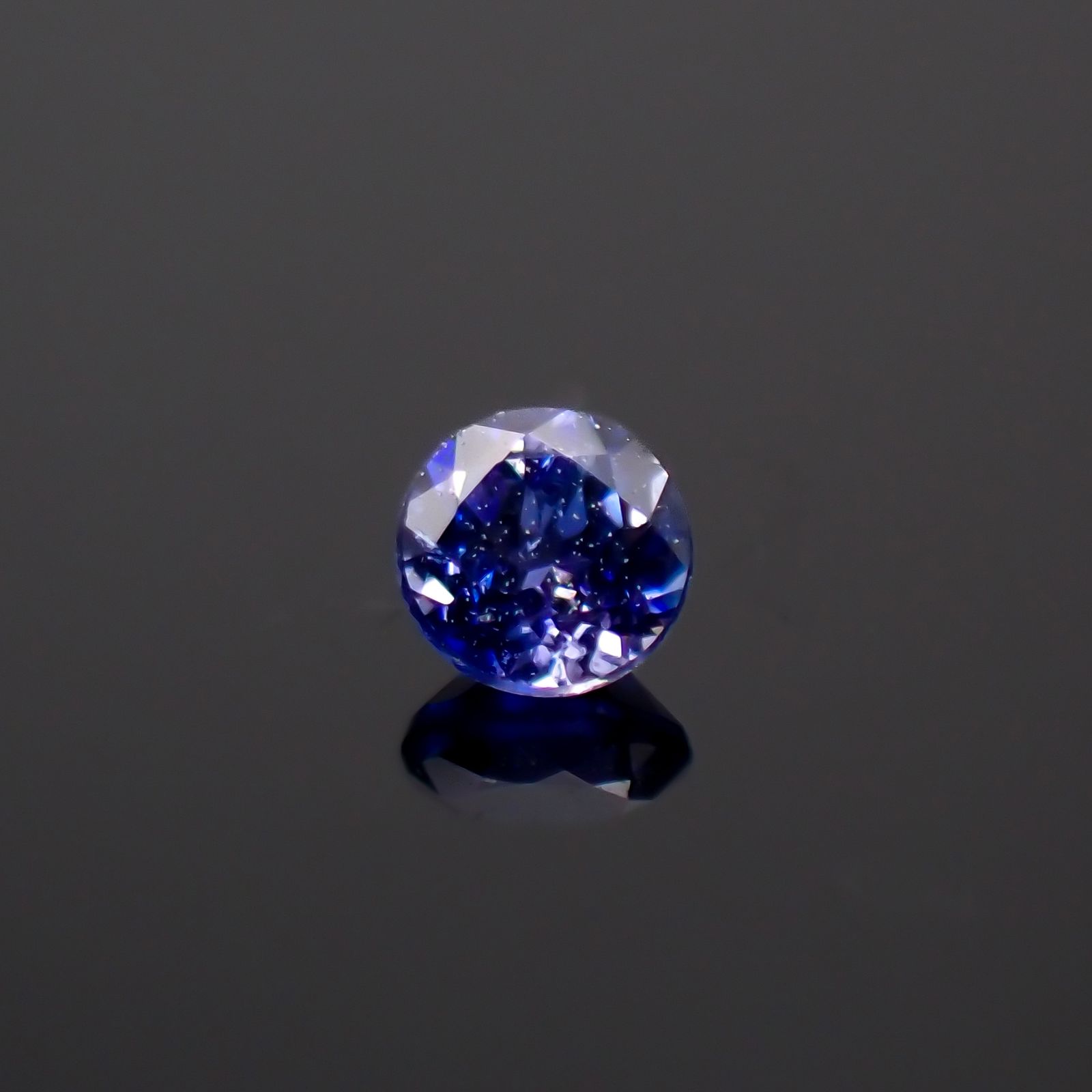 ベニトアイト アメリカ・カリフォルニア州産 0.050ct[230823208]2.1x2.1mm前後