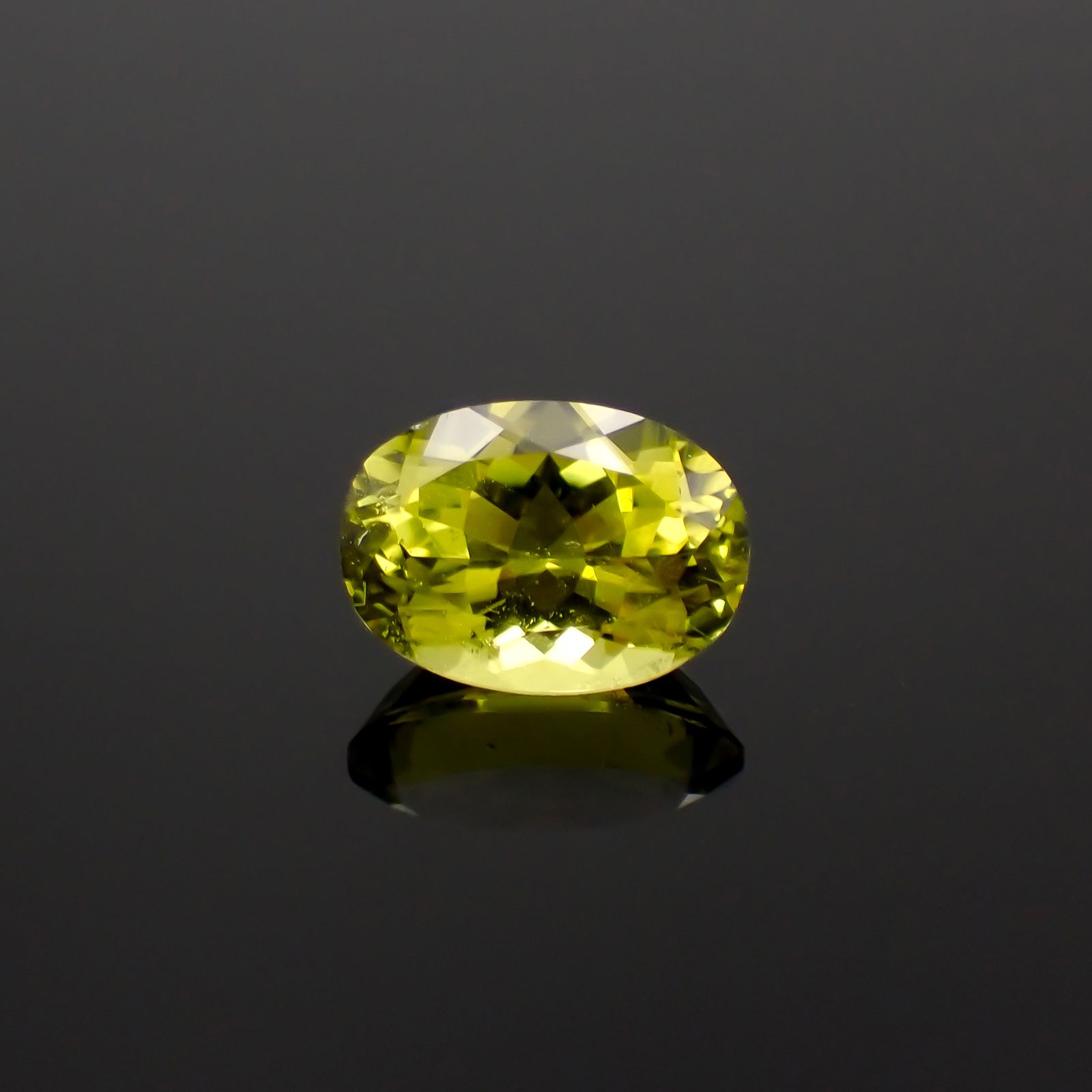 カナリートルマリン ザンビア・カナリー鉱山産 0.88ct[230823140]7.1x5.1mm前後