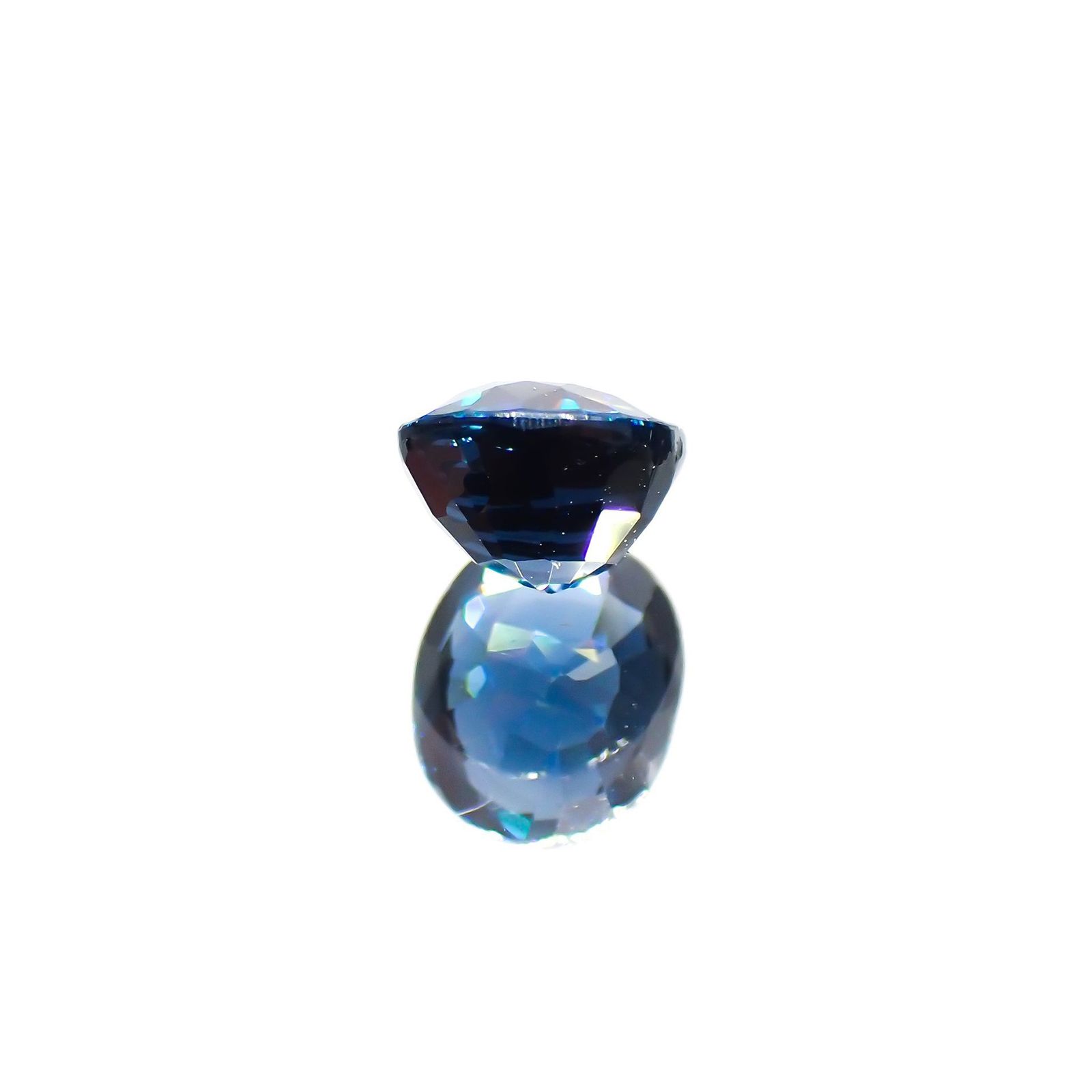 コバルトブルースピネル(宝石名ブルー・スピネル)スリランカ産 ソ付(日独) 1.051ct / 6.37x5.33mm前後 [220113825]