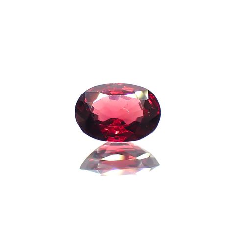 レッドスピネル(宝石名レッド・スピネル)タンザニア産 ソ付(彩珠) 0.960ct / 7.3x5.2mm前後 [260117242]