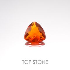ファイヤーオパール(宝石名ファイヤー・オパール) メキシコ産 0.88ct 識別済[20117520]8×8mm前後