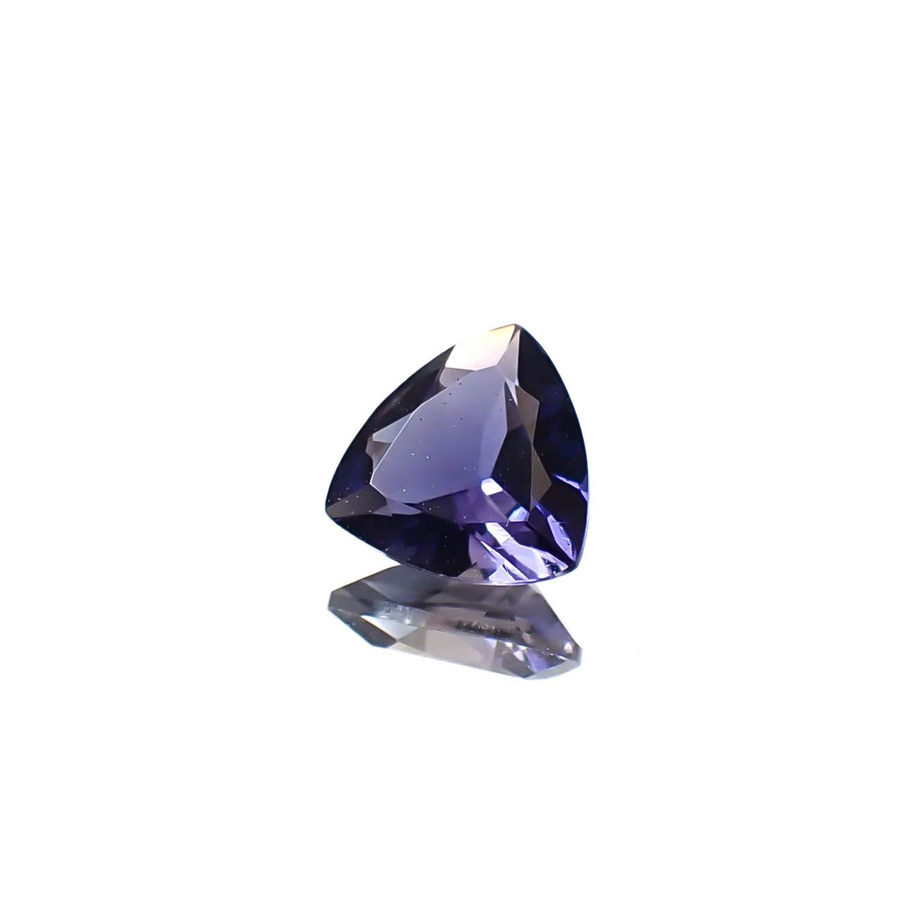 アイオライト タンザニア産 0.53ct [250430272]5.9x6.2mm前後
