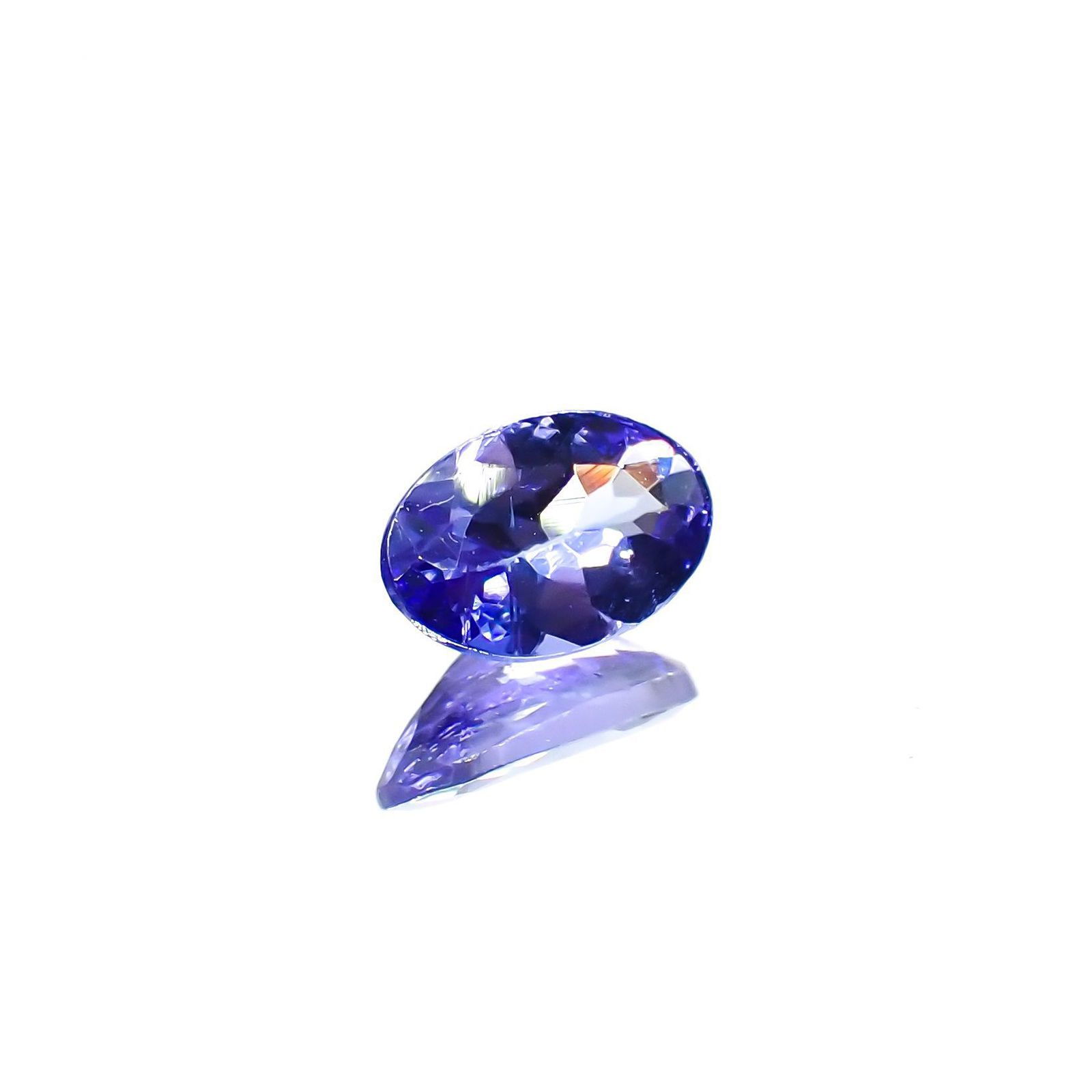 タンザナイト(宝石名タンザナイト)タンザニア産 0.39ct 識別済[230120209]6x3.8mm前後