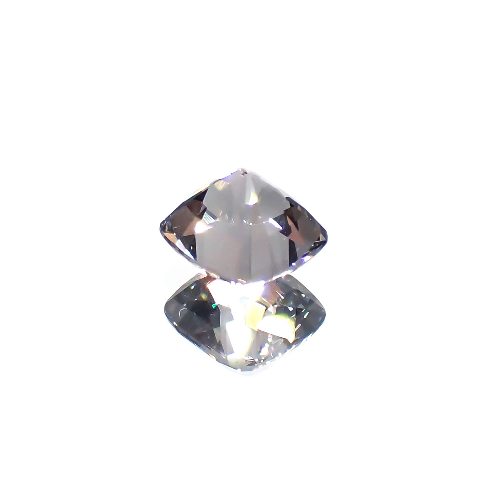 プラチナスピネル(宝石名スピネル) ビルマ産 1.152ct ソ付(彩珠)[250913319]6×5.6mm前後