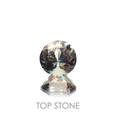 バイカラーオレゴンサンストーン(宝石名ラブラドライト)アメリカ・オレゴン州産 識別済 2.83ct / 9x8.9mm前後 [230321113]