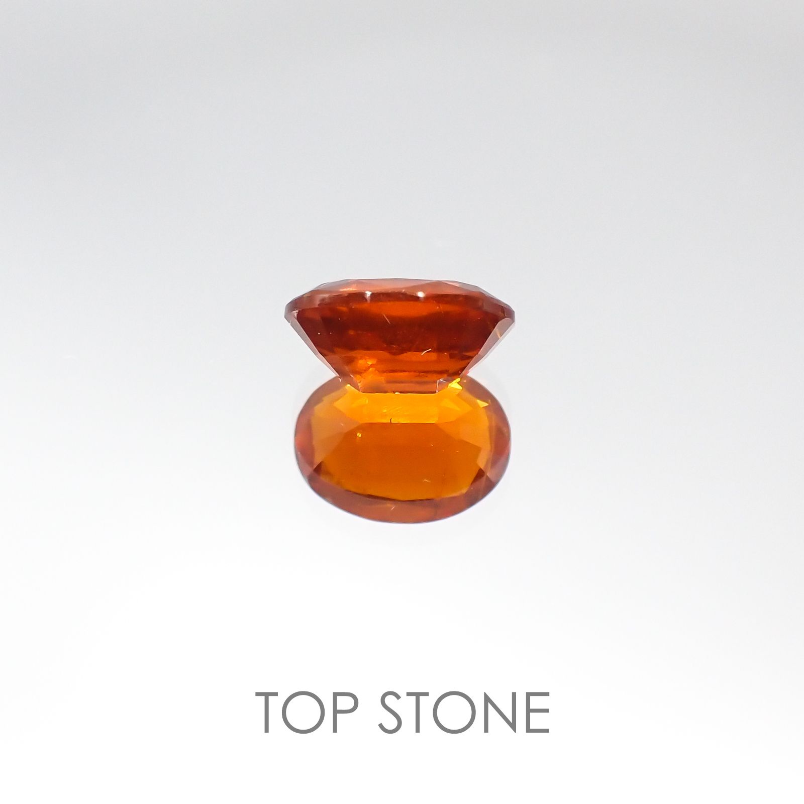 オレンジカイヤナイト タンザニア産 ルース 1.56ct[20105991]8.1×6.1mm前後