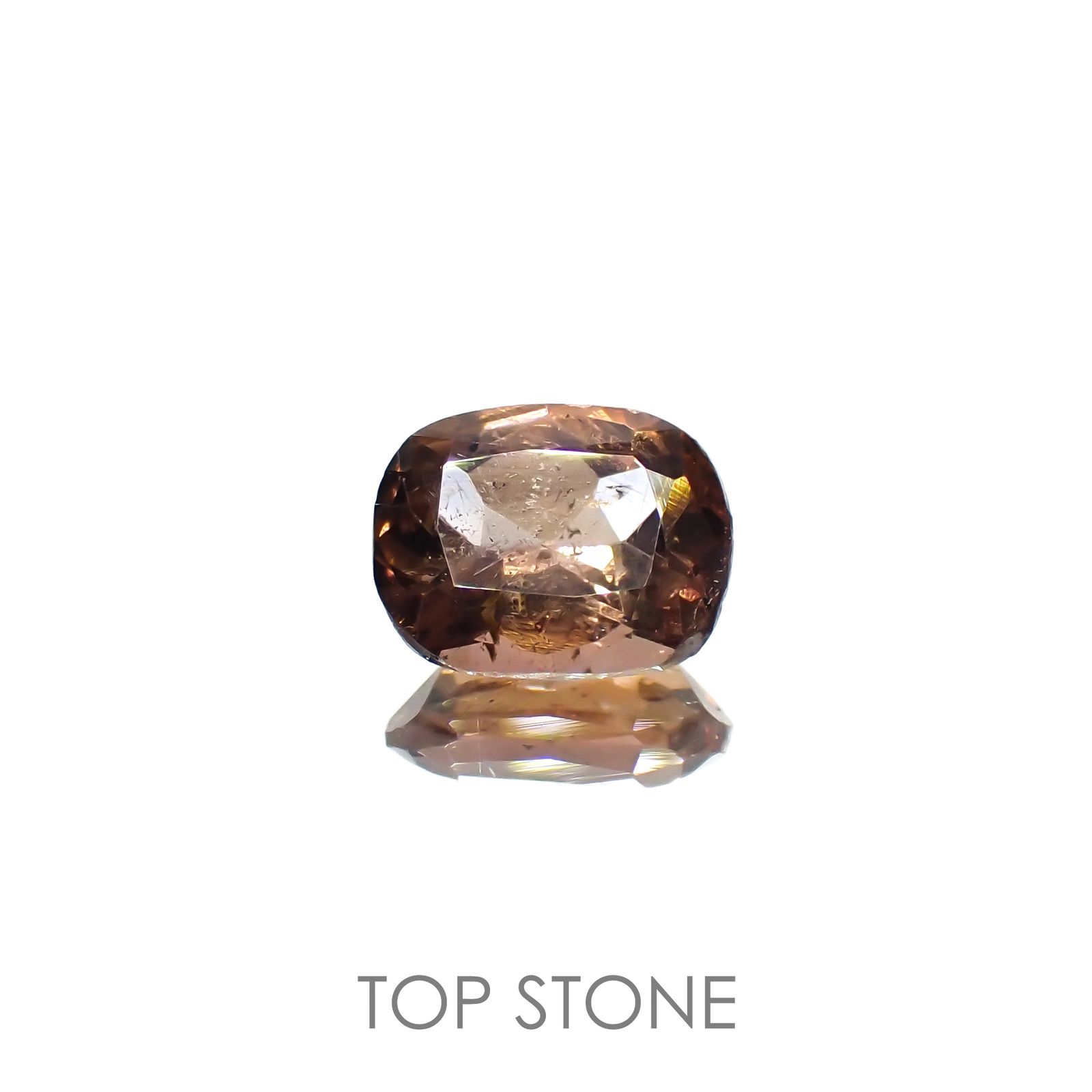 アキシナイト(宝石名アキシナイト)パキスタン産 0.91ct 識別済[220717016]6.9x5.4mm前後
