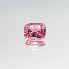 パパラチャサファイア スリランカ産 0.57ct DGL鑑付[20062898]5.5×4.2mm前後