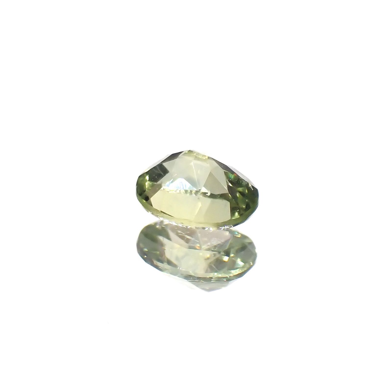 モンタナサファイア(宝石名サファイア)アメリカ・モンタナ州産 識別済 0.23ct / 4x3.1mm前後 [260422430]