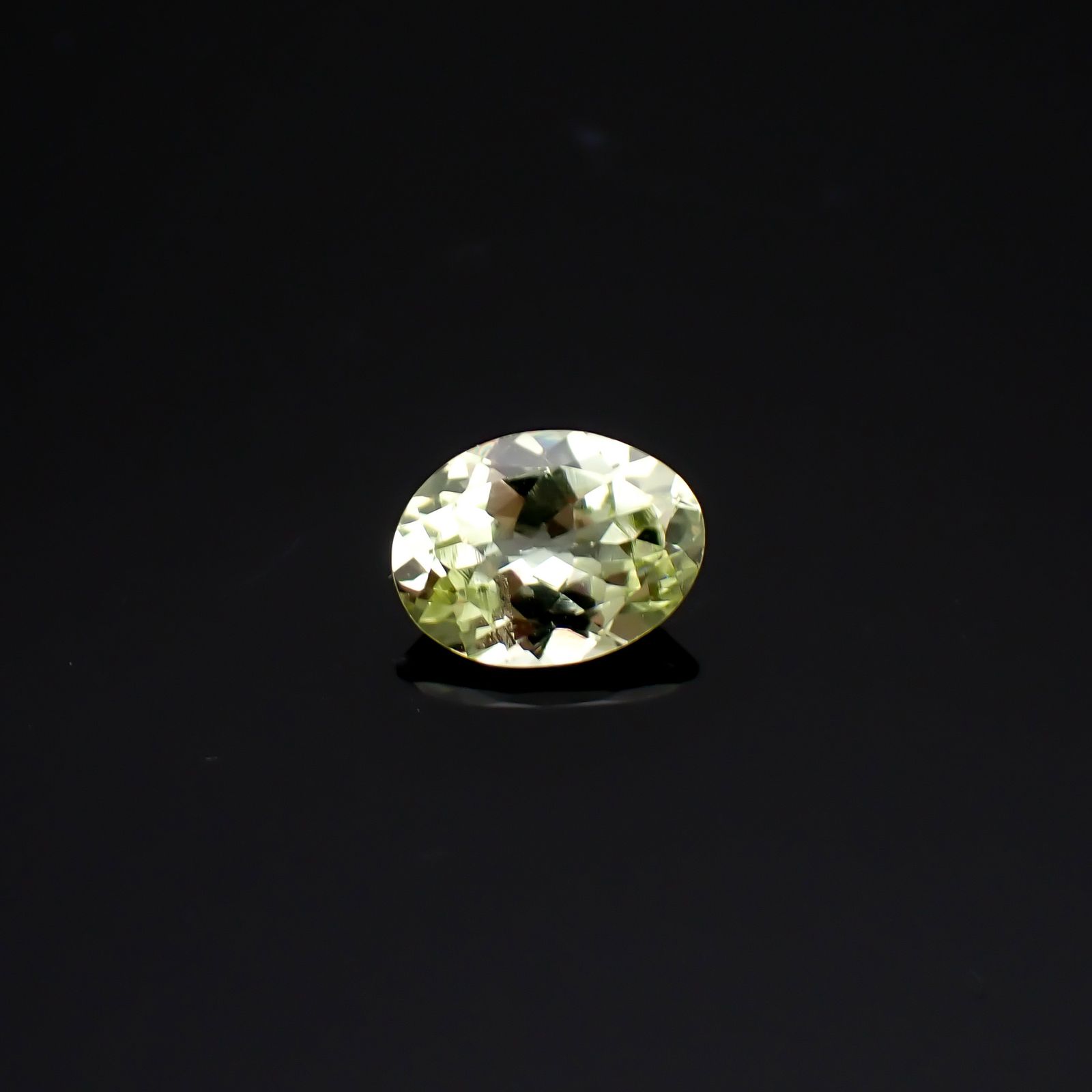 マリガーネット マリ共和国産 1.20ct / 7.9x6mm前後 [260732542]