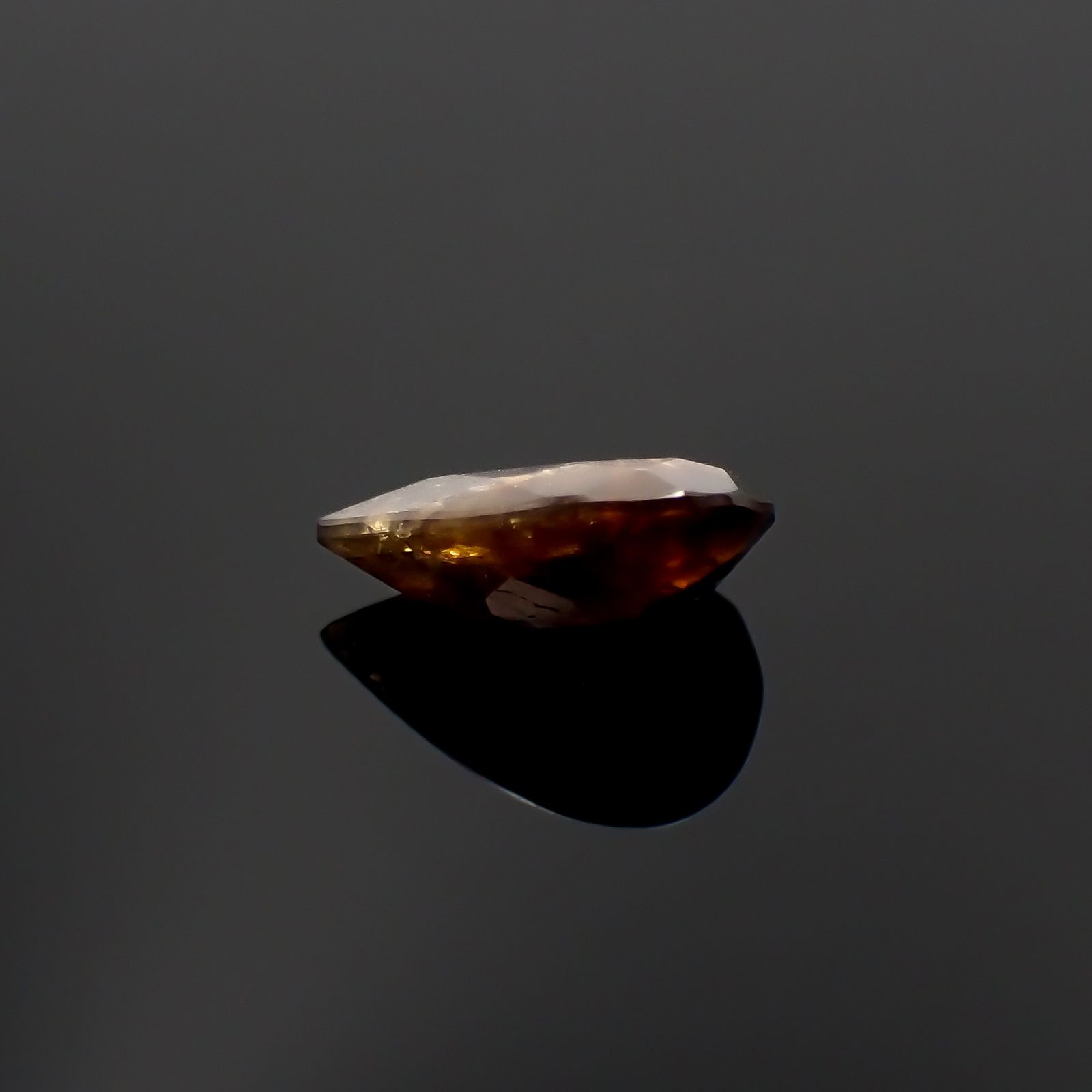 ゴールドシーンサファイア非加熱 ケニア産 1.54ct[230321331]9.4x5.7mm前後