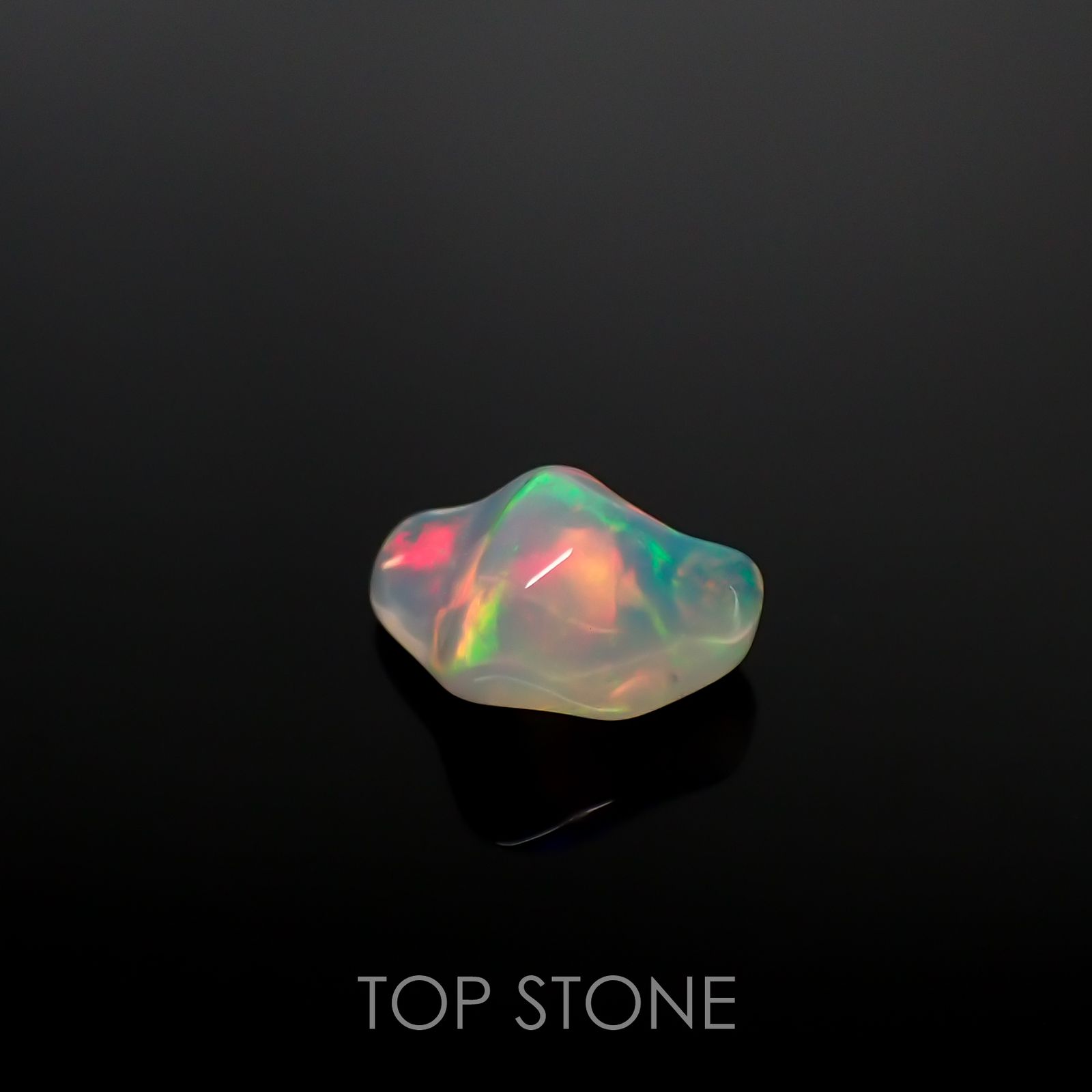 ◇バロック型◇エチオピアオパール エチオピア産 ルース 2.22ct[210611396]12.2×7.7mm前後