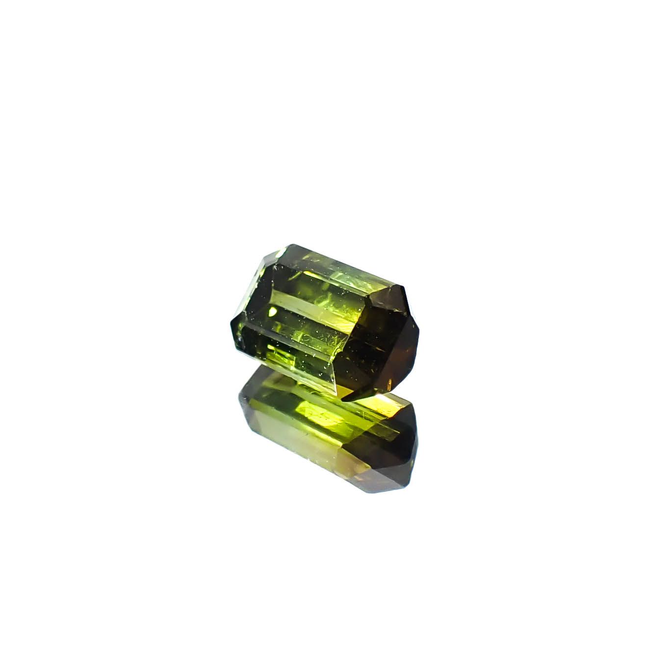 バイカラートルマリン アフガニスタン産 0.75ct [250730926]6.4x4.1mm前後
