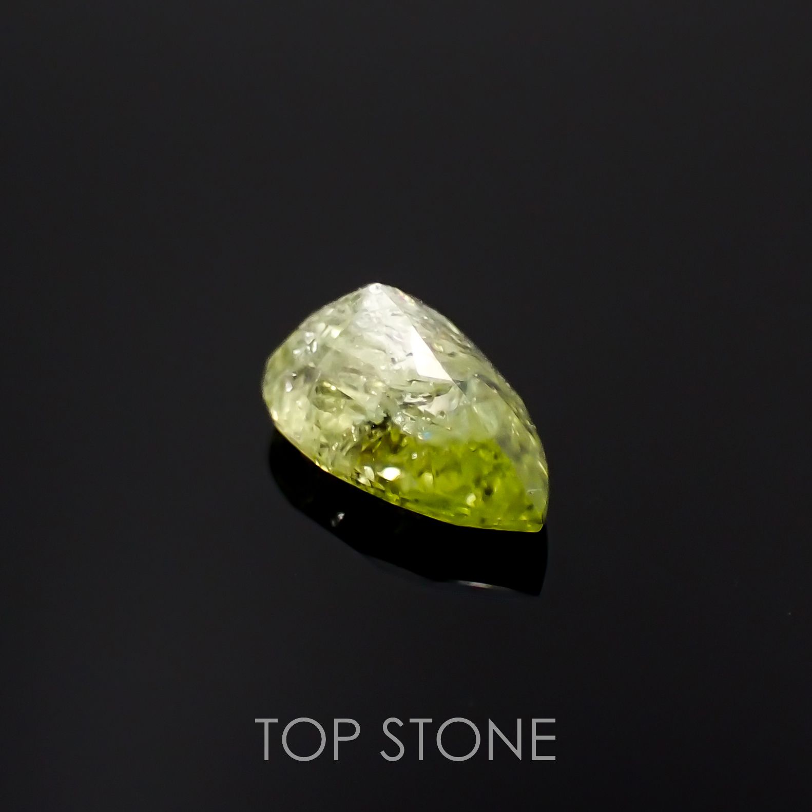 イリデッセンスクロムトルマリン(宝石名トルマリン)ケニア産 0.63ct 識別済[221119092]7.5x4.4mm前後