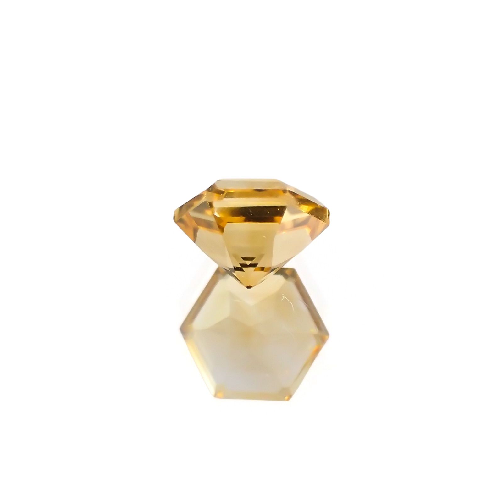 <ランダムセレクト1個販売> ◇ヘキサゴンカット◇シトリンSA(宝石名シトリン) ブラジル産 識別済 0.28ct前後 / 4x4mm前後 [21029577]