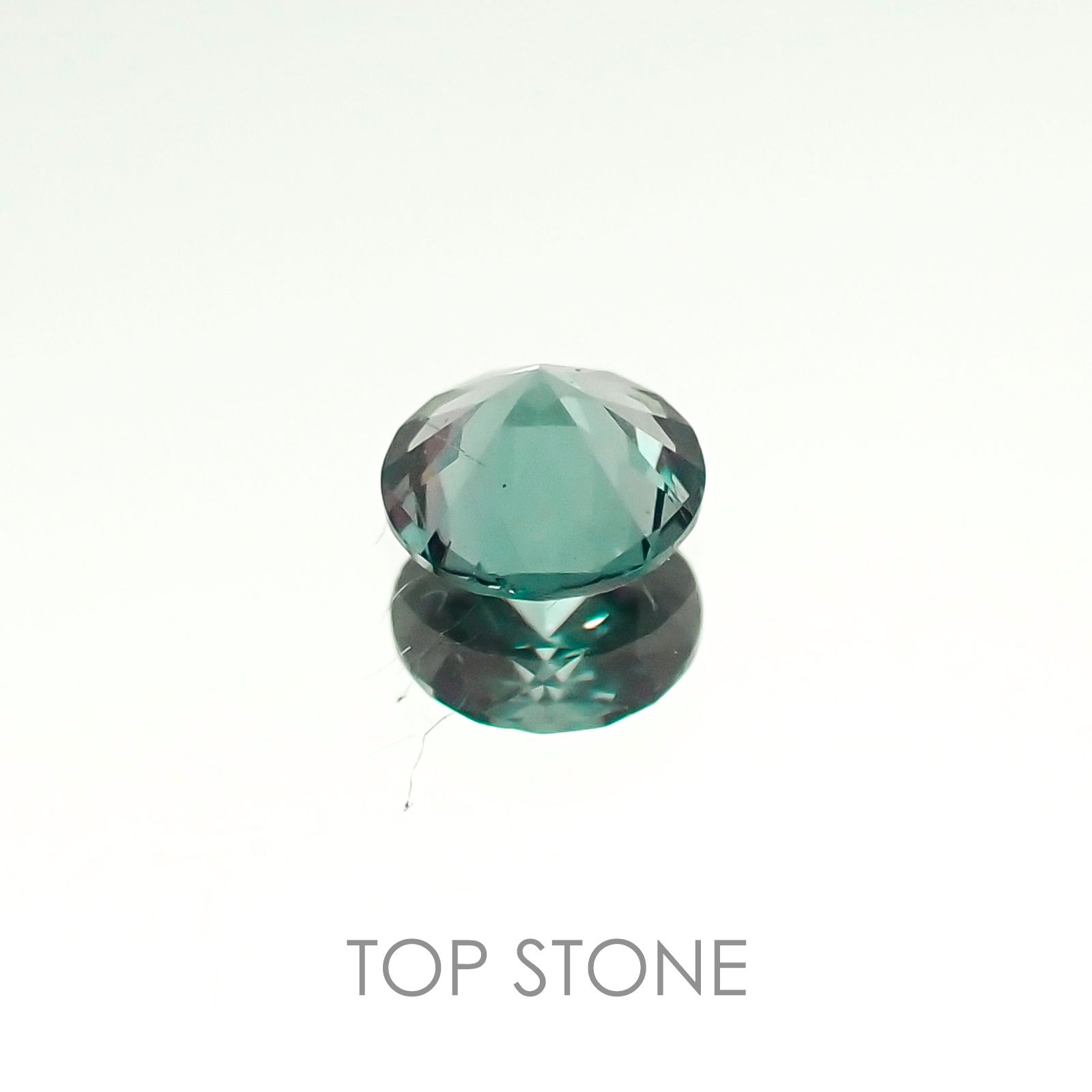 カラーチェンジガーネット(アレキタイプ) マダガスカル・ベキリー産 ルース 0.19ct[20106635]3.5×3.5mm前後
