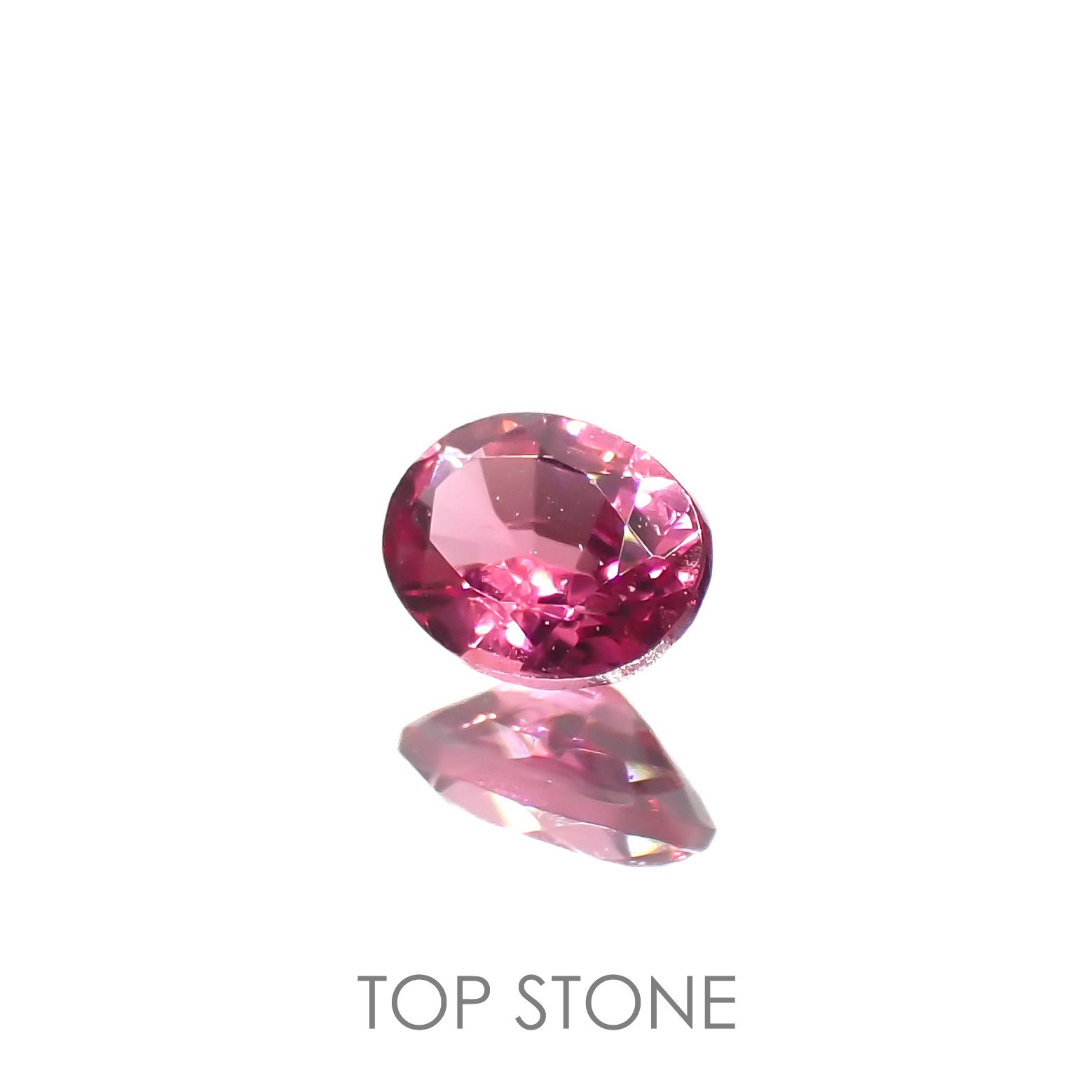 レッドスピネル(宝石名スピネル)タンザニア産 0.18ct 識別済[220716901]3.9x3mm前後