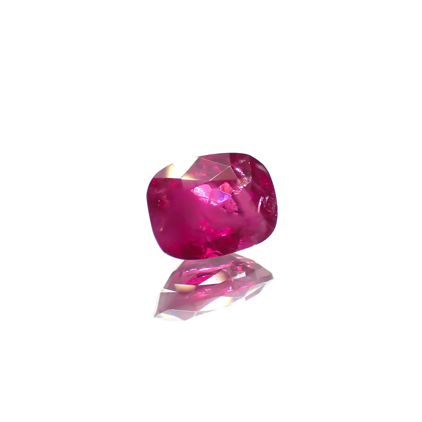 ルビー 非加熱(宝石名ルビー) ミャンマー産 GIA鑑付 1.07ct / 6.7x5.1mm前後 [20073766]