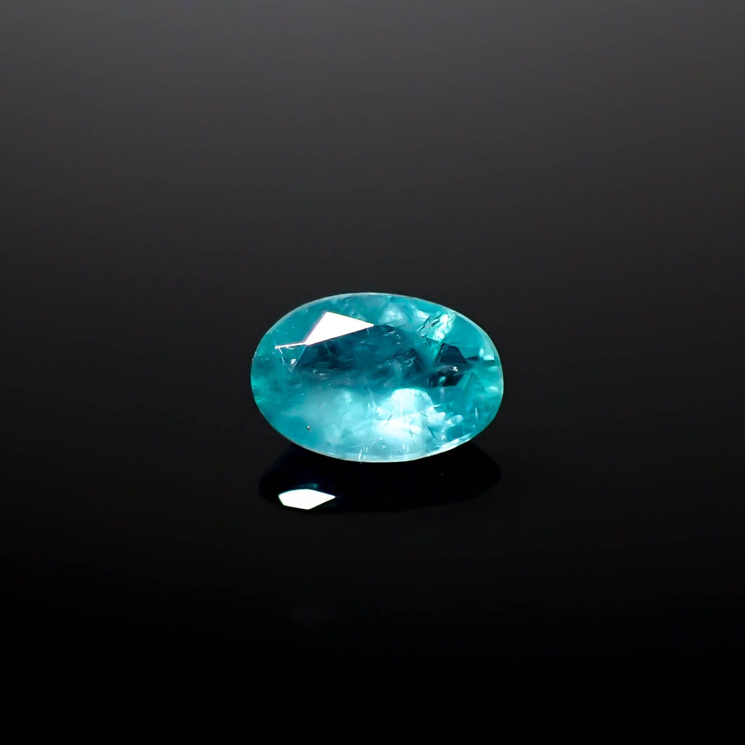 グランディディエライト マダガスカル産 0.42ct [250129773]6.1x4mm前後