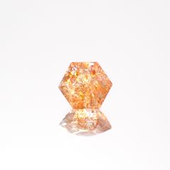 ◇ヘキサゴンカット◇イリュージョンサンストーンイリュージョンサンストーン タンザニア産 0.62ct[230320959]5.2x5.1mm前後