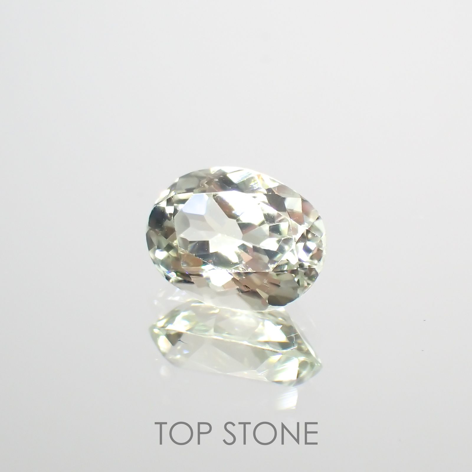 シリマナイト(宝石名シリマナイト)インド産 1.38ct 識別済[211113700]8.1x6.1mm前後