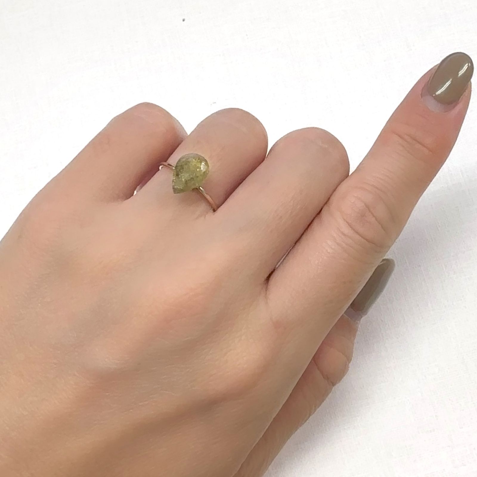 ◇リバーシブル◇イリデッセンスクロムトルマリン(宝石名トルマリン)ケニア産 1.00ct 識別済[240928937]10.4x7mm前後