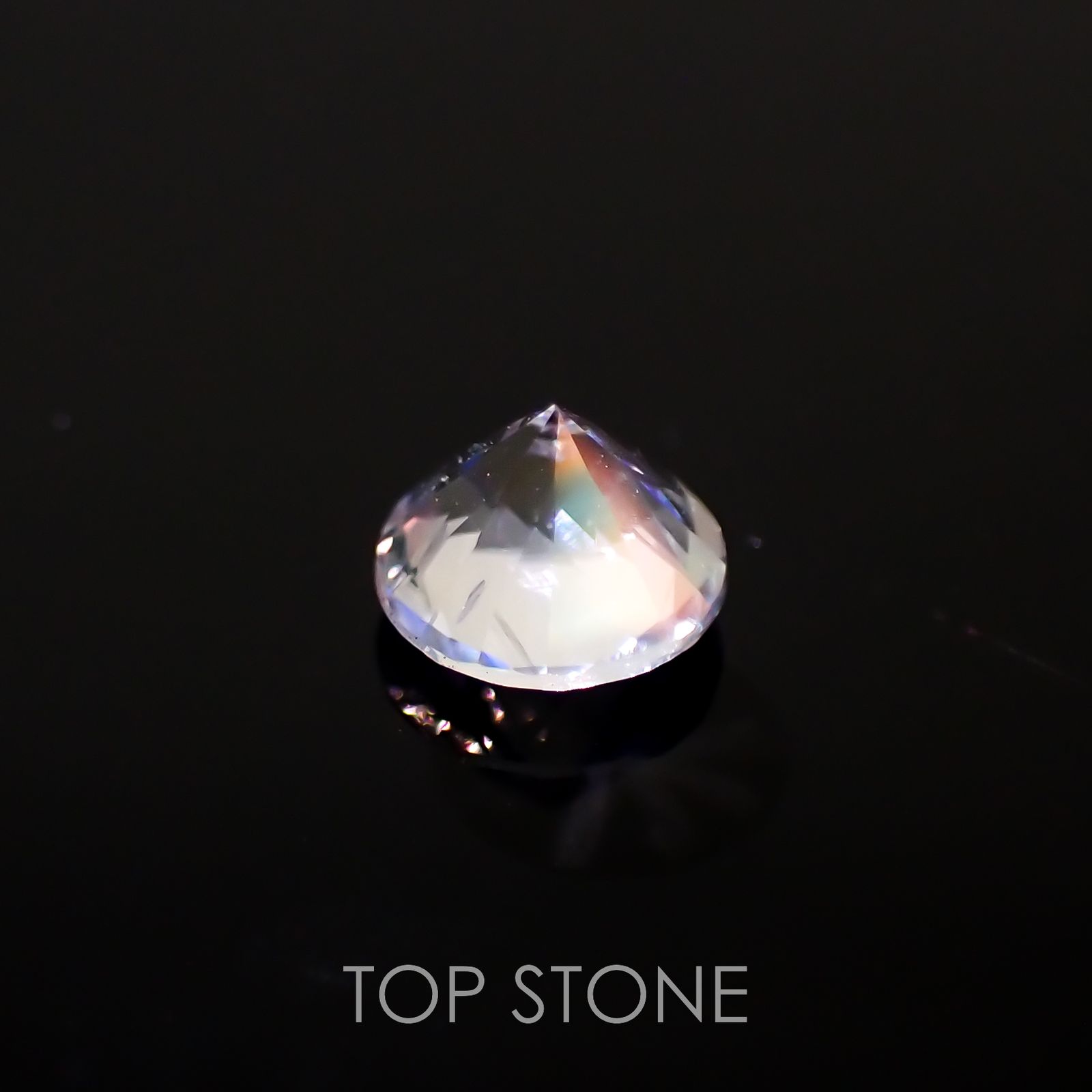 レインボームーンストーン(宝石名ラブラドライト)マダガスカル産 0.33ct 識別済[221219518]4.5x4.5mm前後