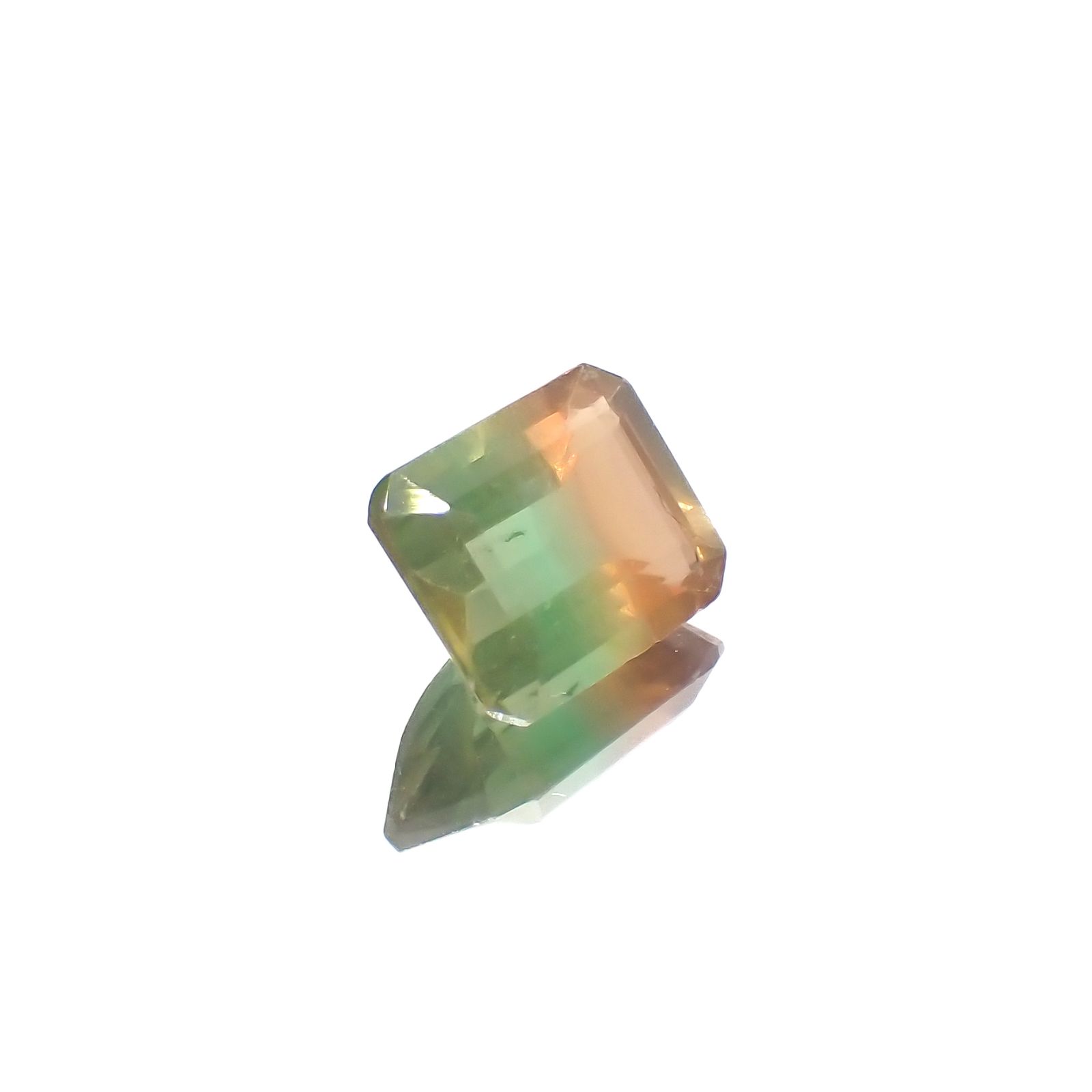 バイカラーフローライト フルオレッセンス ブラジル産 3.62ct[230722981]9.9x8mm前後