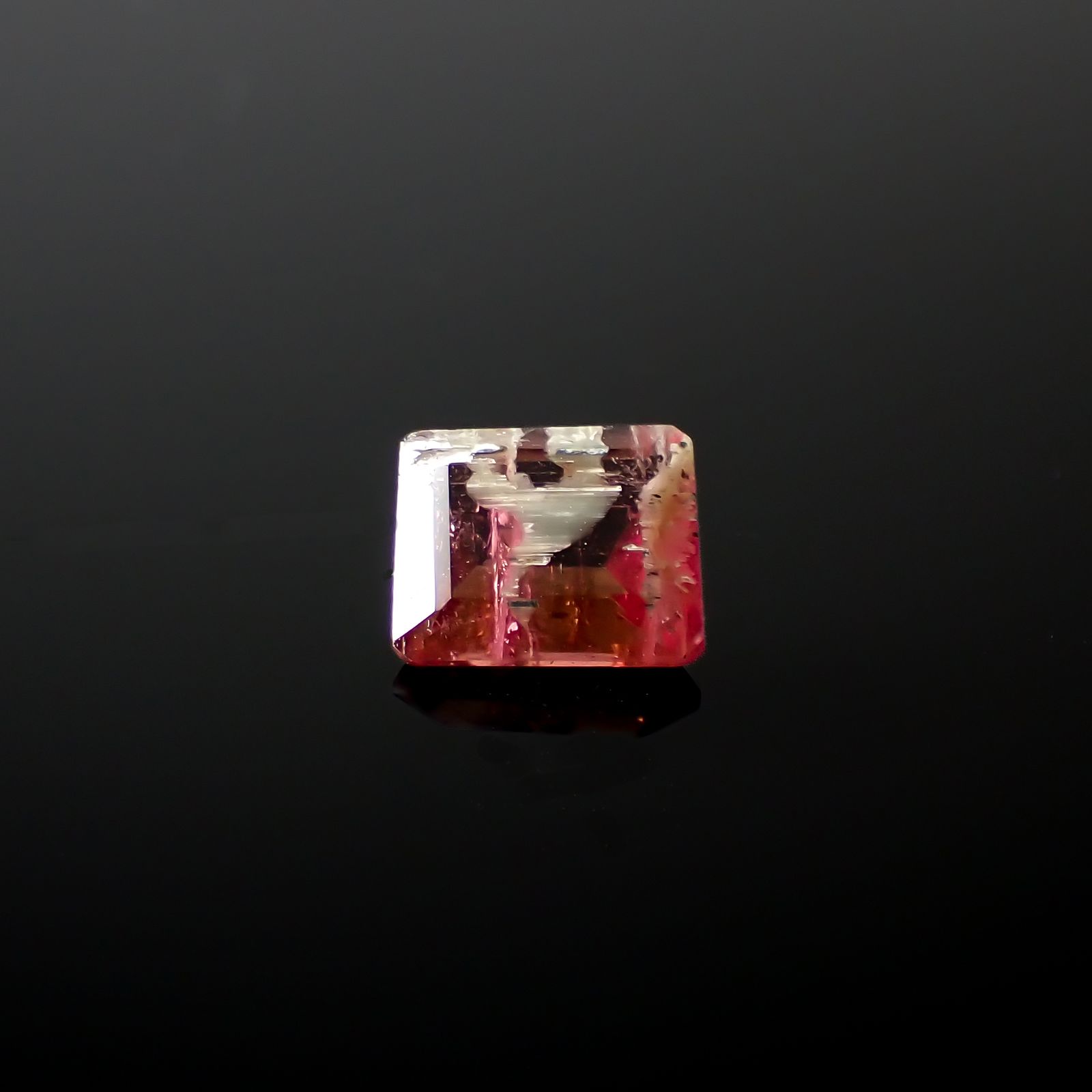 ゼブラトルマリン ブラジル産 1.94ct[240427087]8.5x7.1mm前後